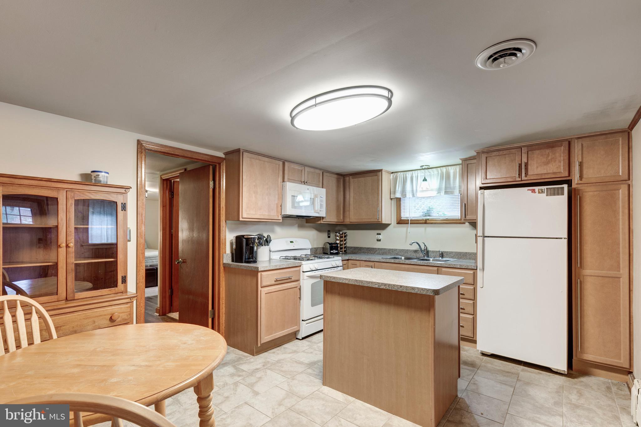 OLNEY OUTSIDE - Residential