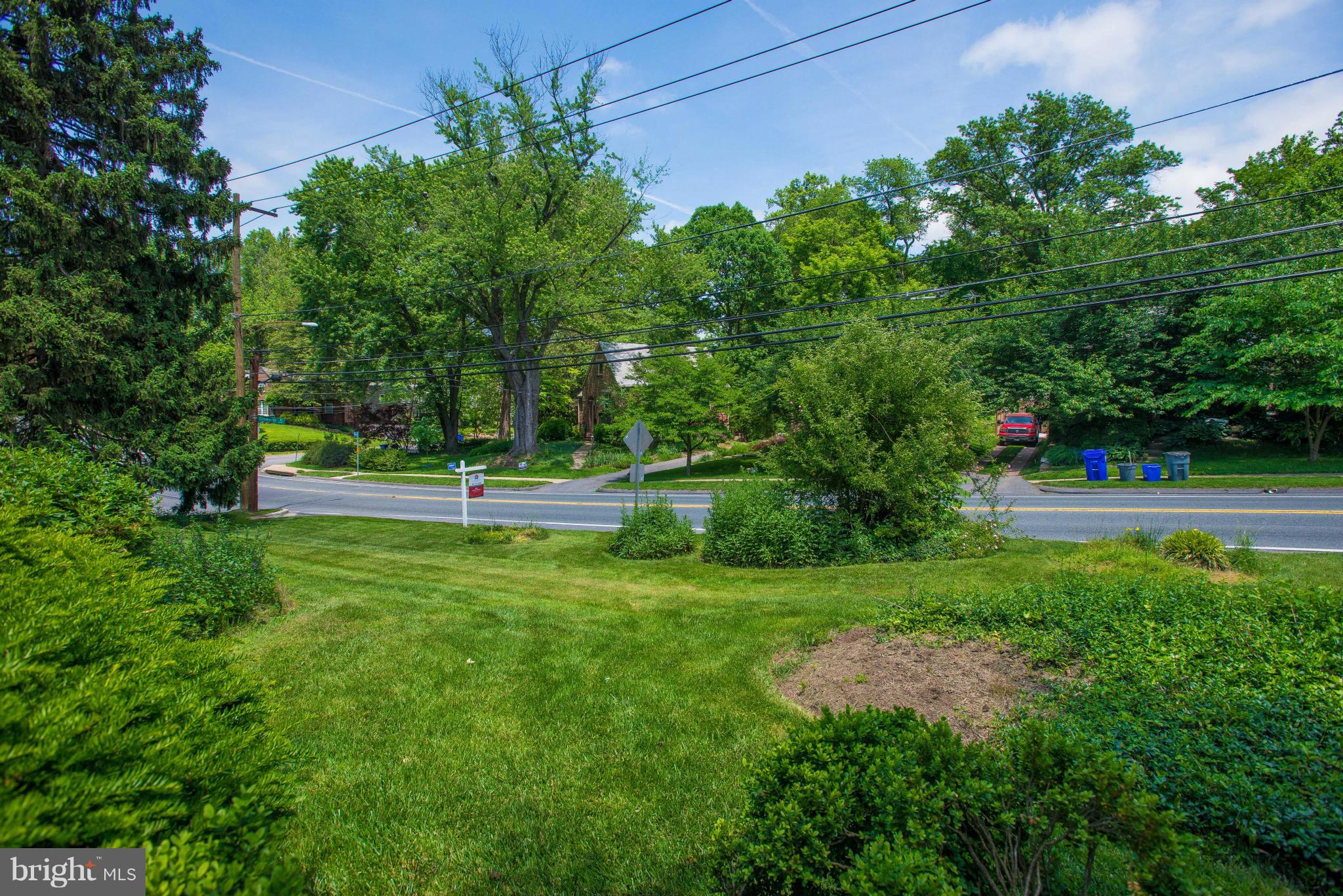 SOUTH WOODSIDE PARK - Farm