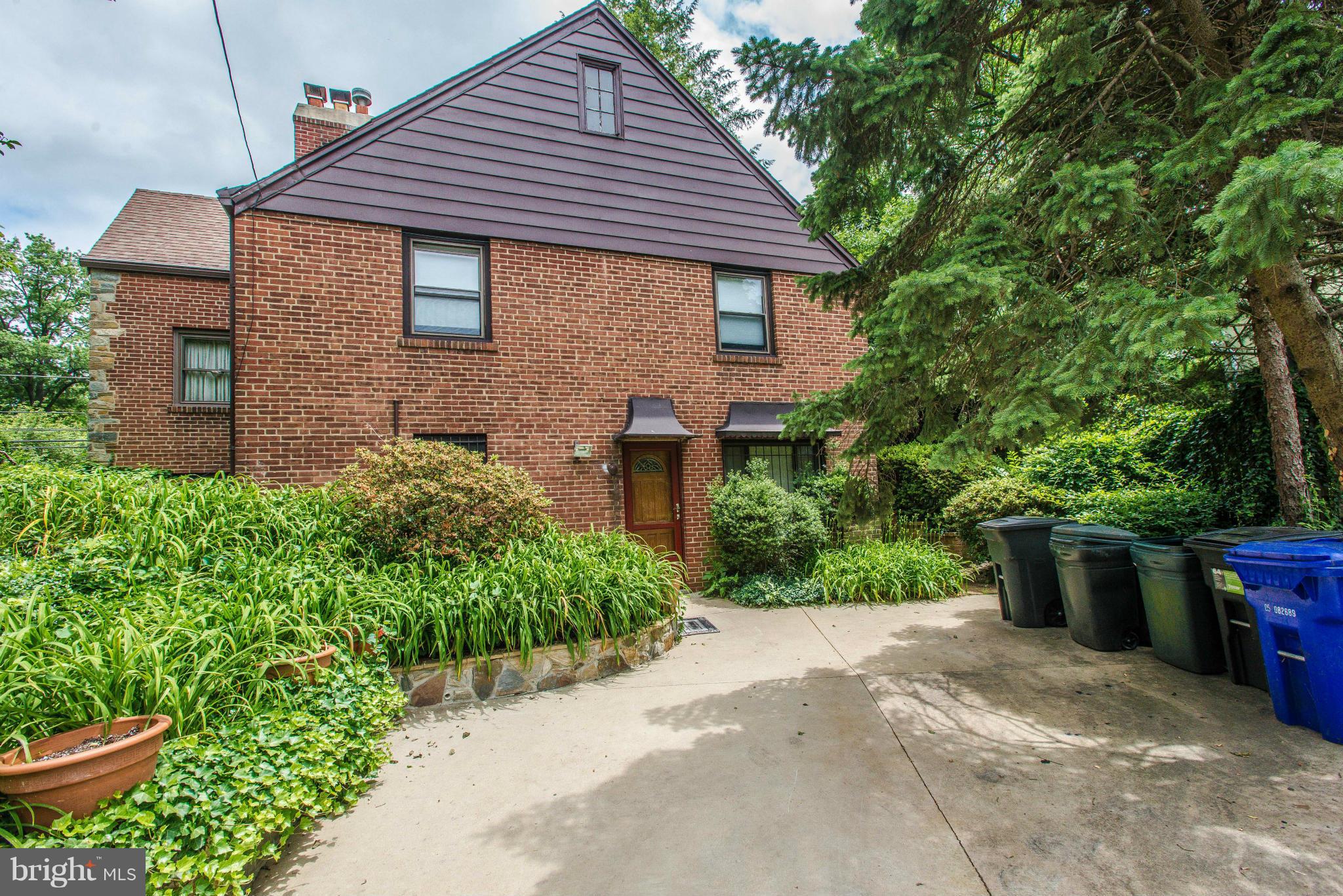 SOUTH WOODSIDE PARK - Farm