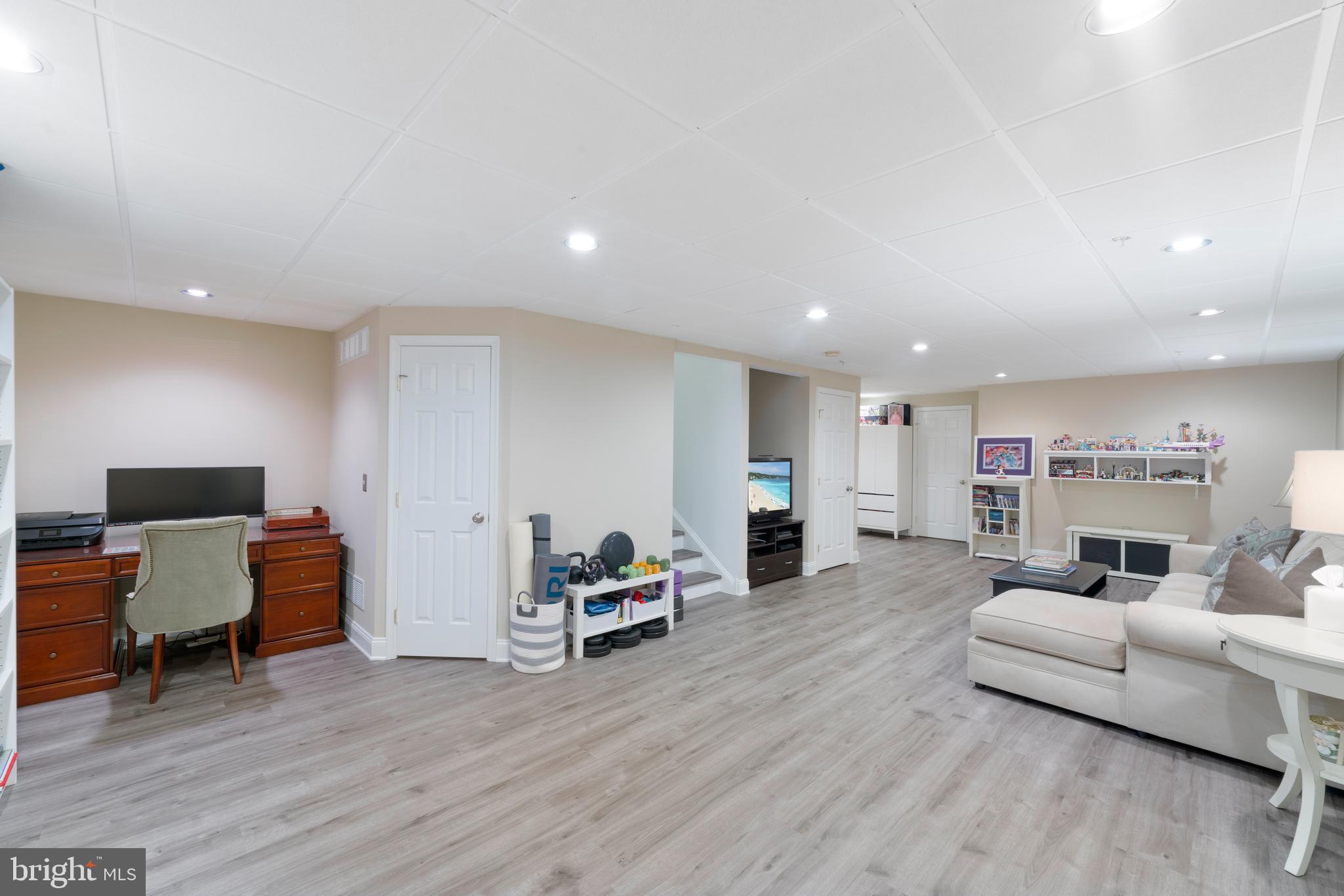 OAKWOOD AT PLYMOUT - Residential