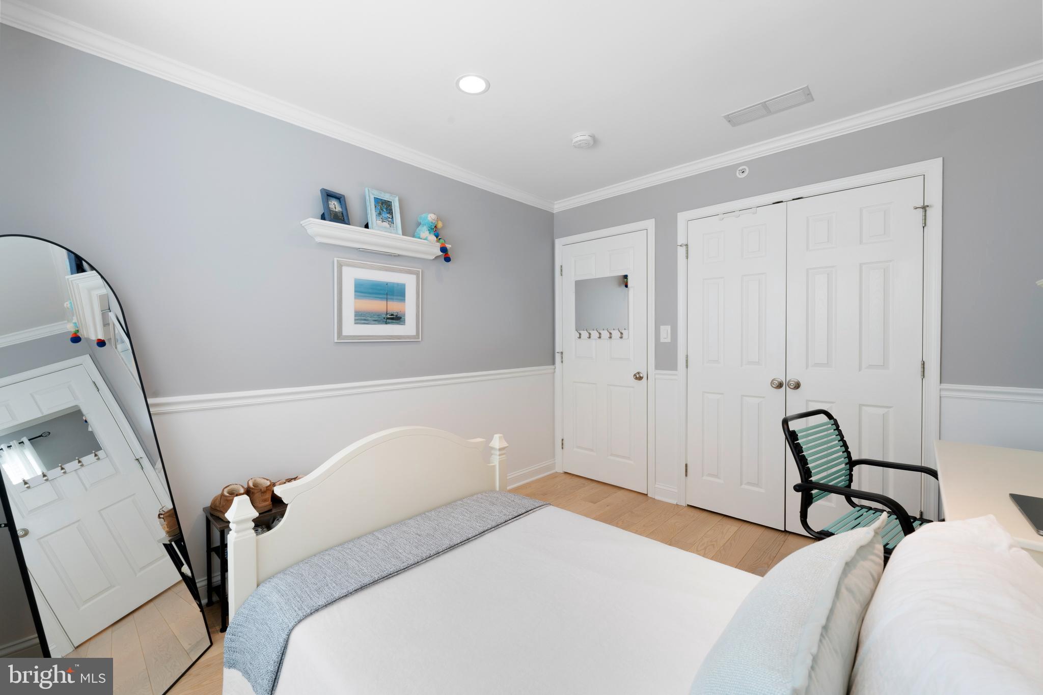 OAKWOOD AT PLYMOUT - Residential