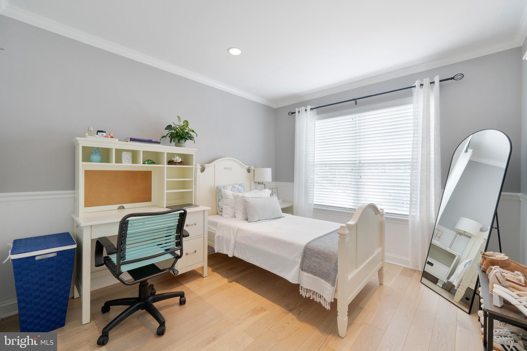 OAKWOOD AT PLYMOUT - Residential