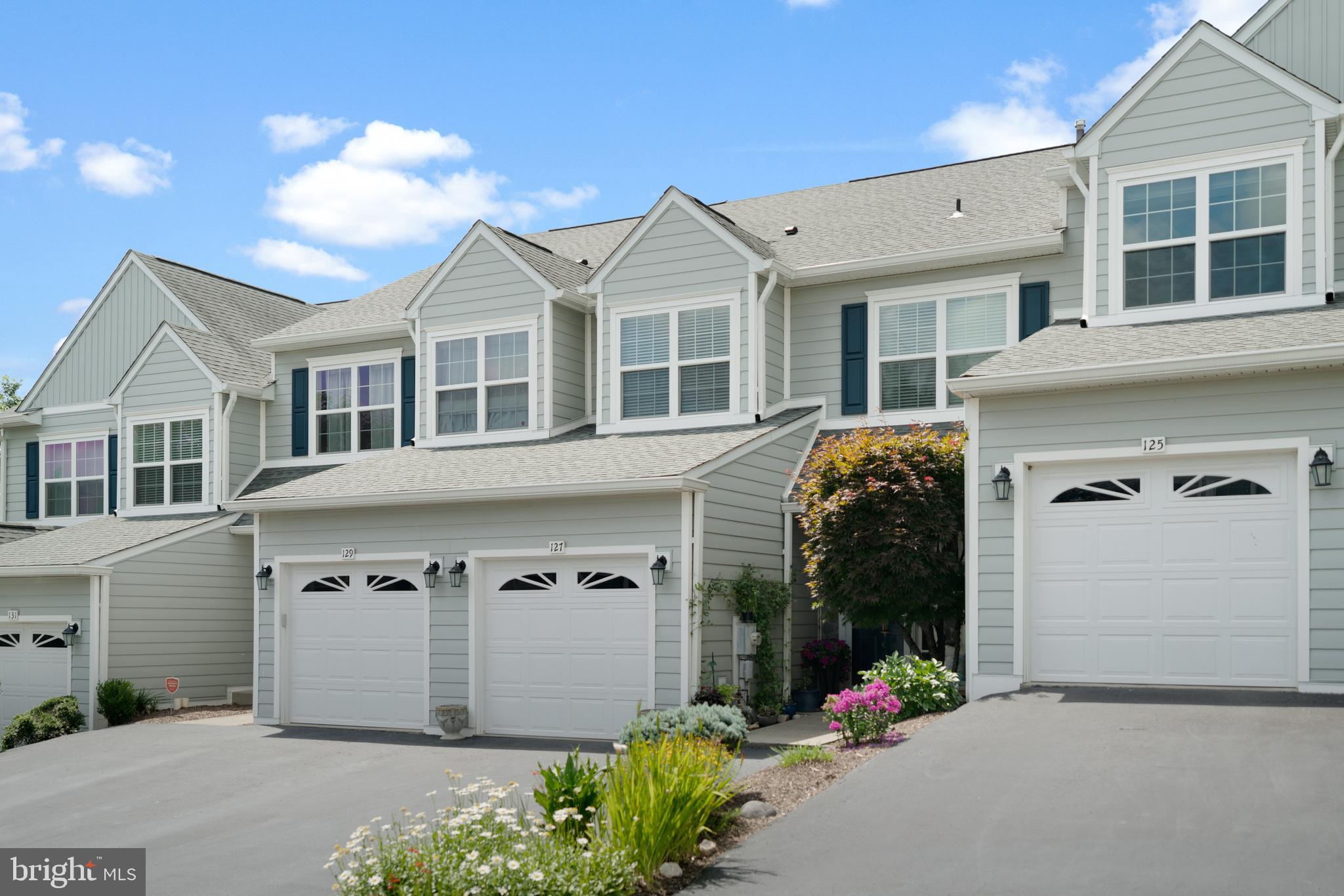 OAKWOOD AT PLYMOUT - Residential