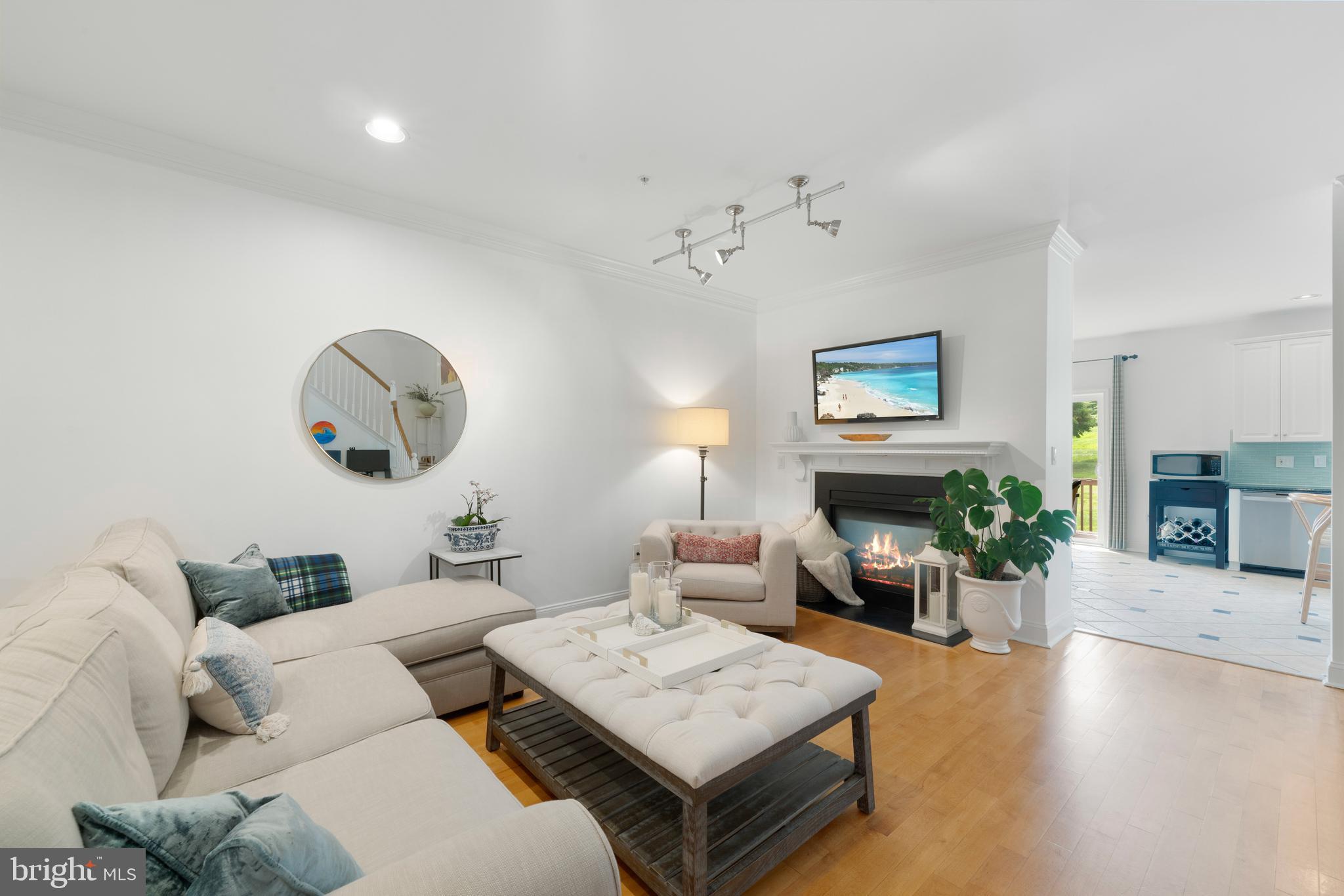 OAKWOOD AT PLYMOUT - Residential