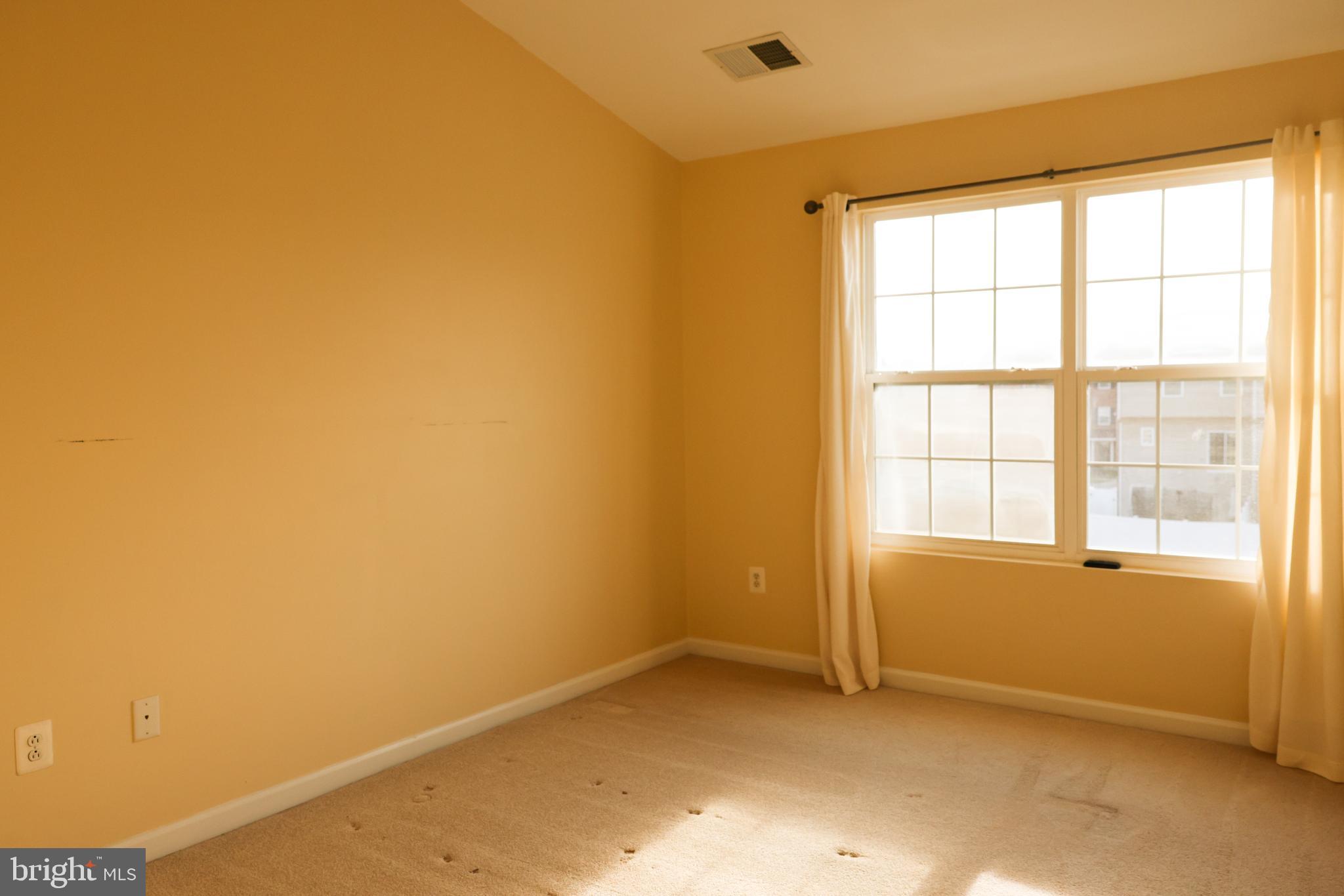 ST CHARLES SUB - SHEFFIELD - Residential Lease