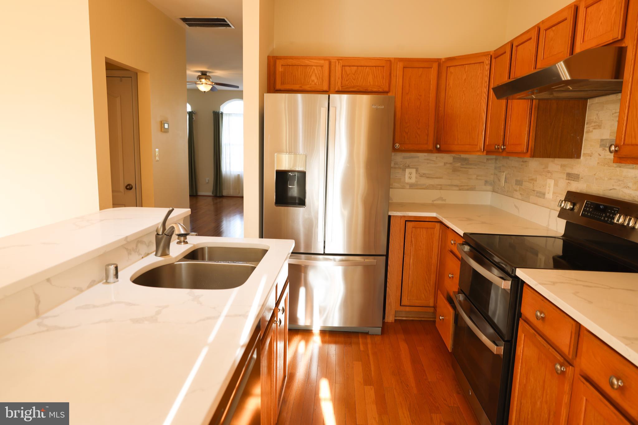 ST CHARLES SUB - SHEFFIELD - Residential Lease