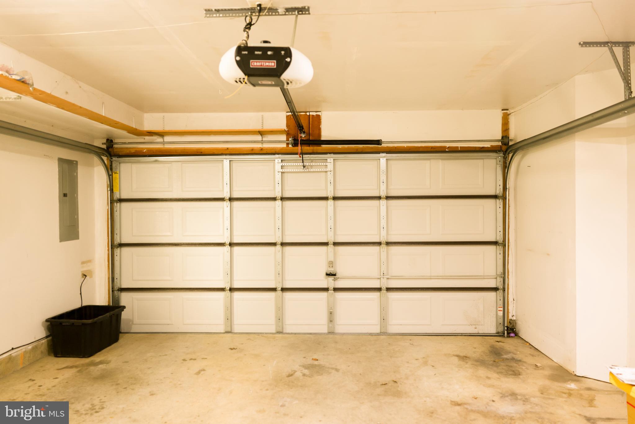 ST CHARLES SUB - SHEFFIELD - Residential Lease