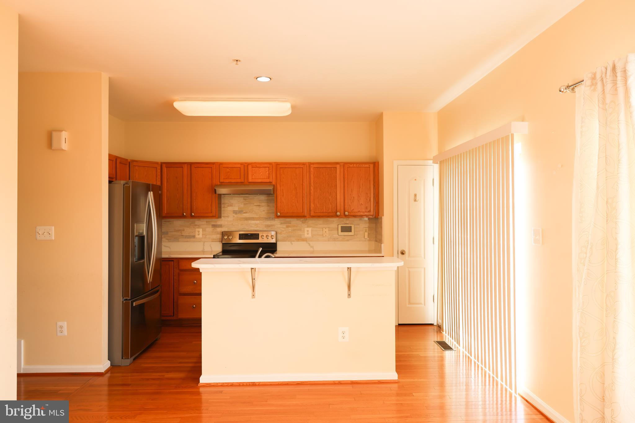 ST CHARLES SUB - SHEFFIELD - Residential Lease