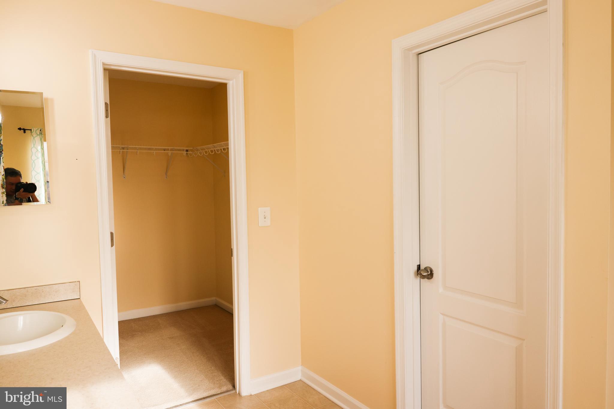 ST CHARLES SUB - SHEFFIELD - Residential Lease