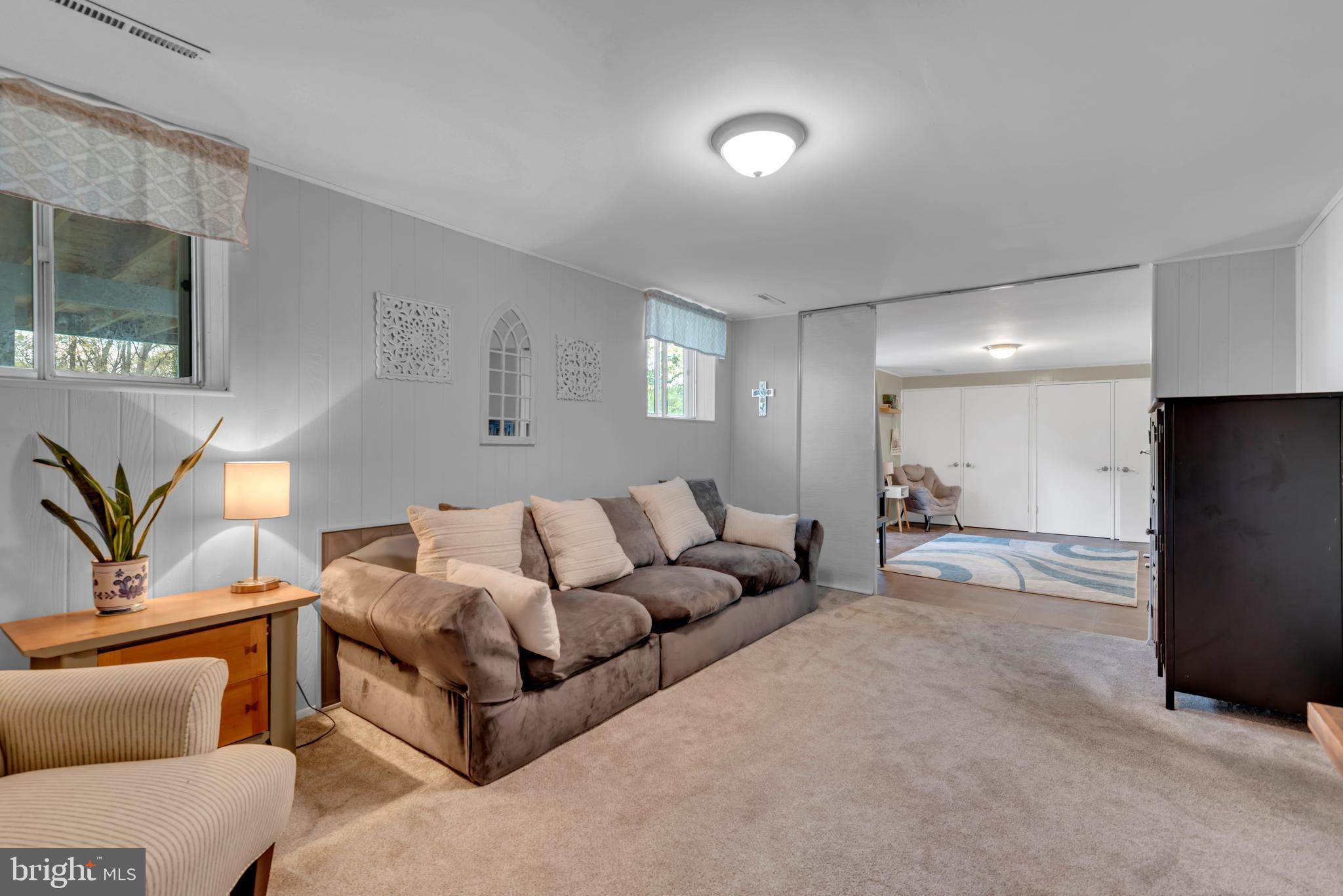 VALLEYWOOD - Residential