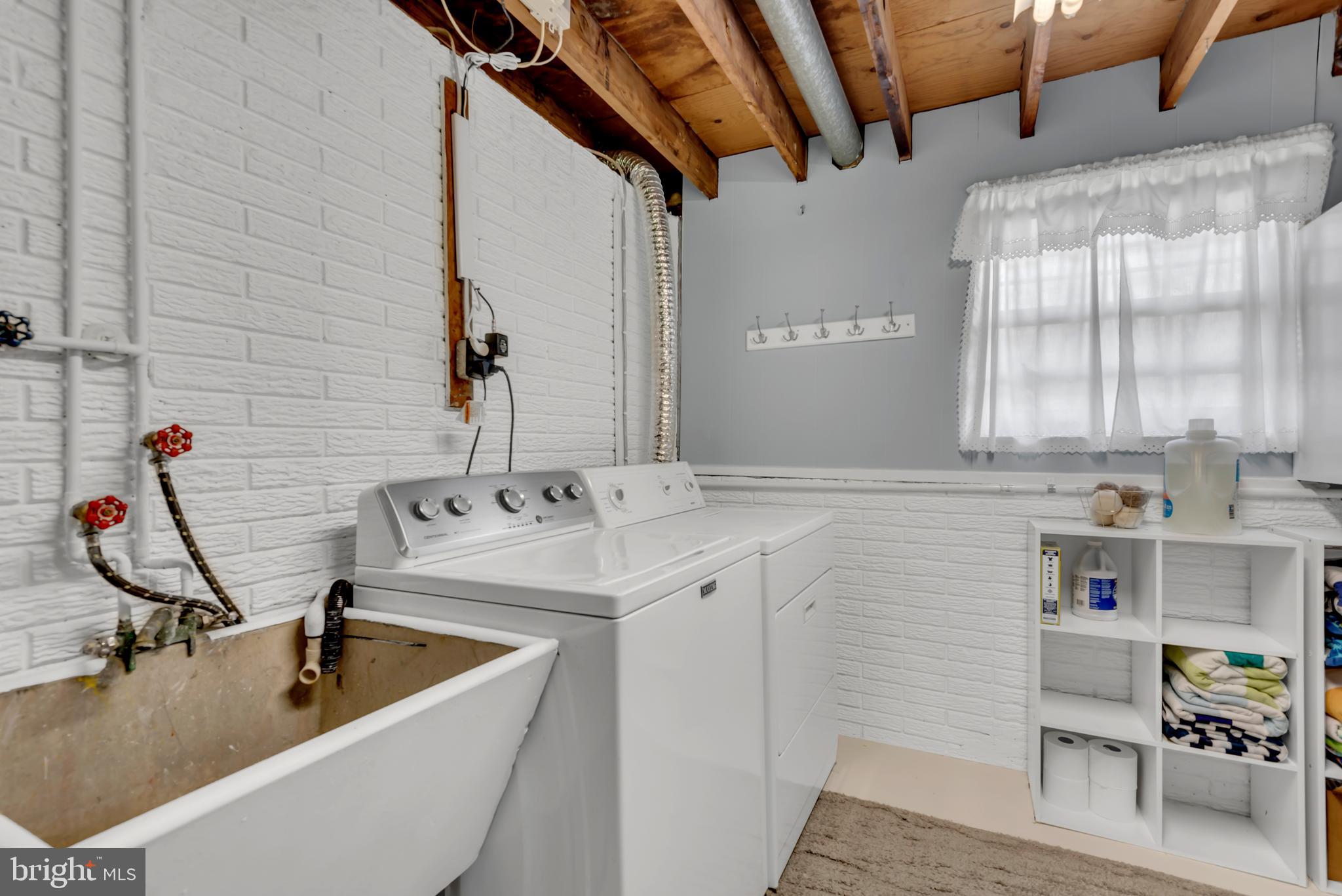 VALLEYWOOD - Residential