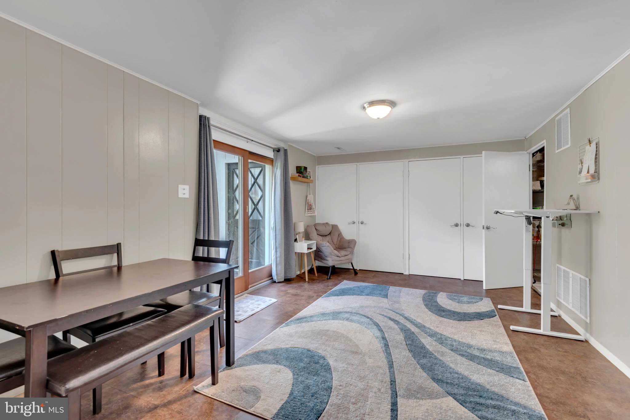 VALLEYWOOD - Residential