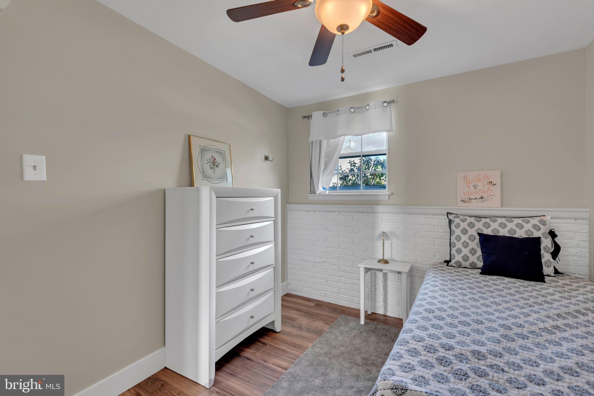 VALLEYWOOD - Residential