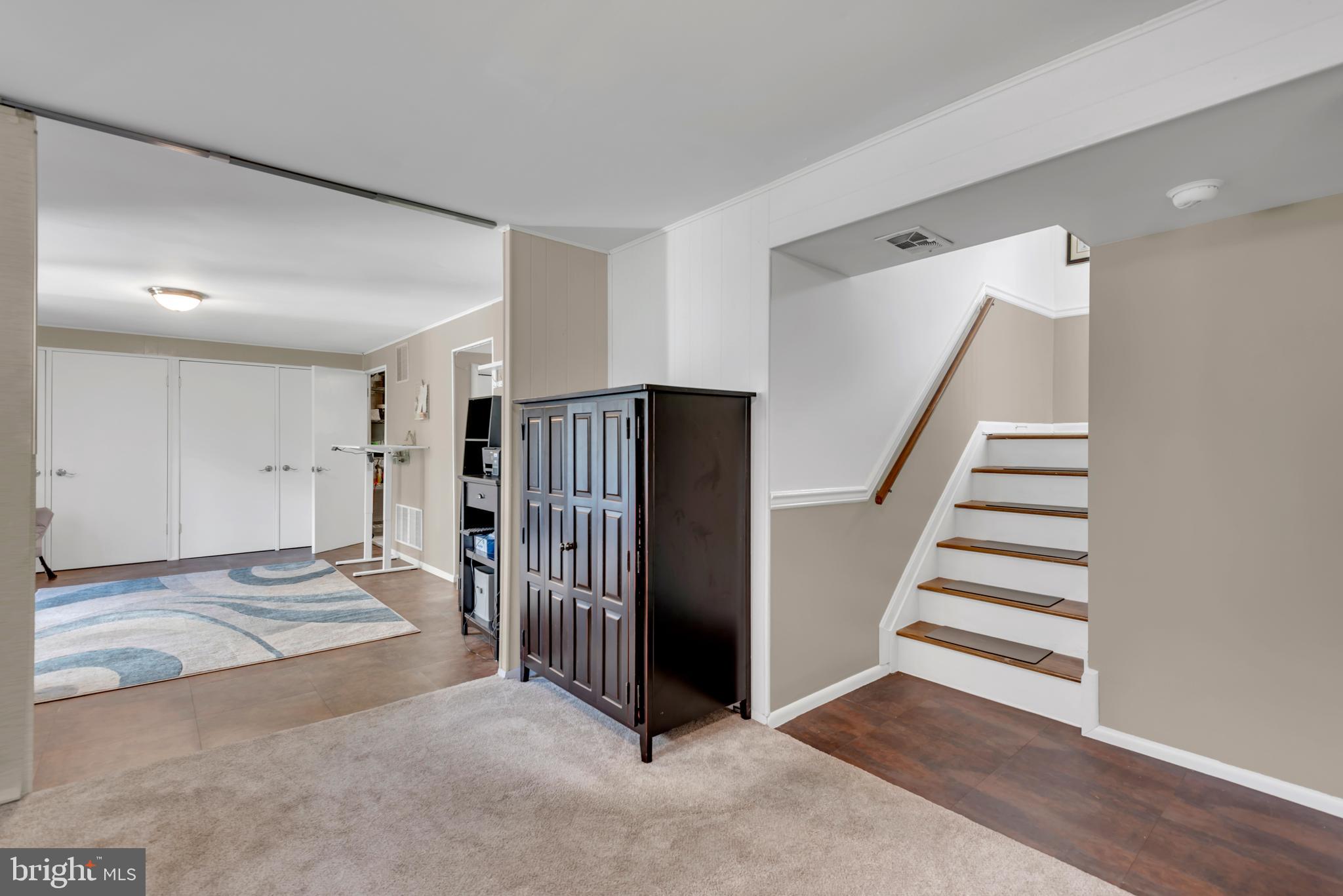 VALLEYWOOD - Residential