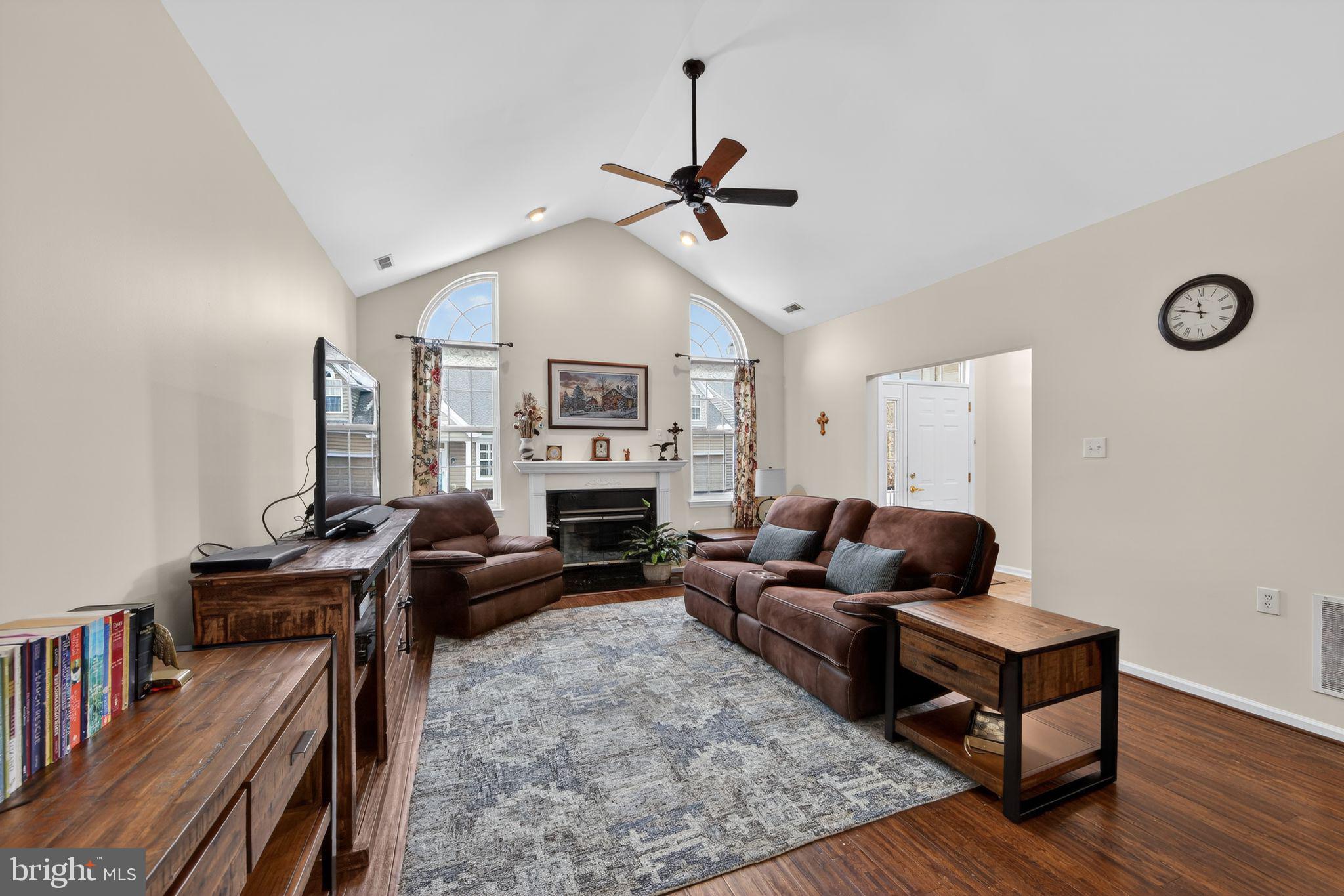 1300 DAWMAN ROAD 438-53