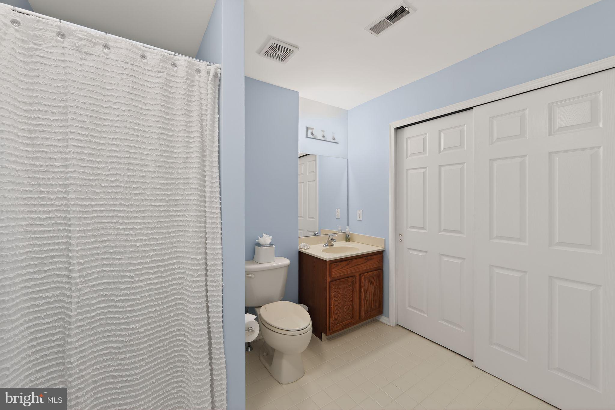 VILLAGES AT HILLVIEW - Residential