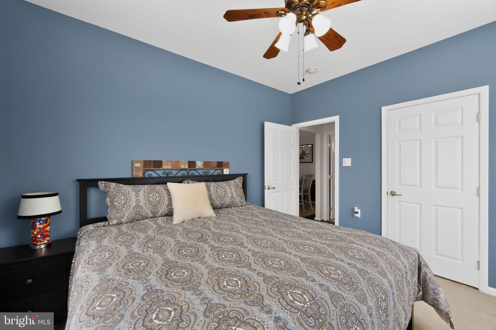 VILLAGES AT HILLVIEW - Residential