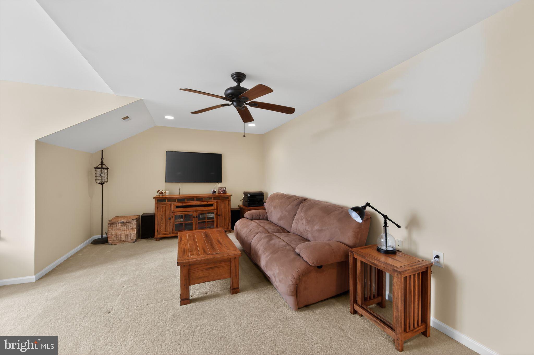 VILLAGES AT HILLVIEW - Residential