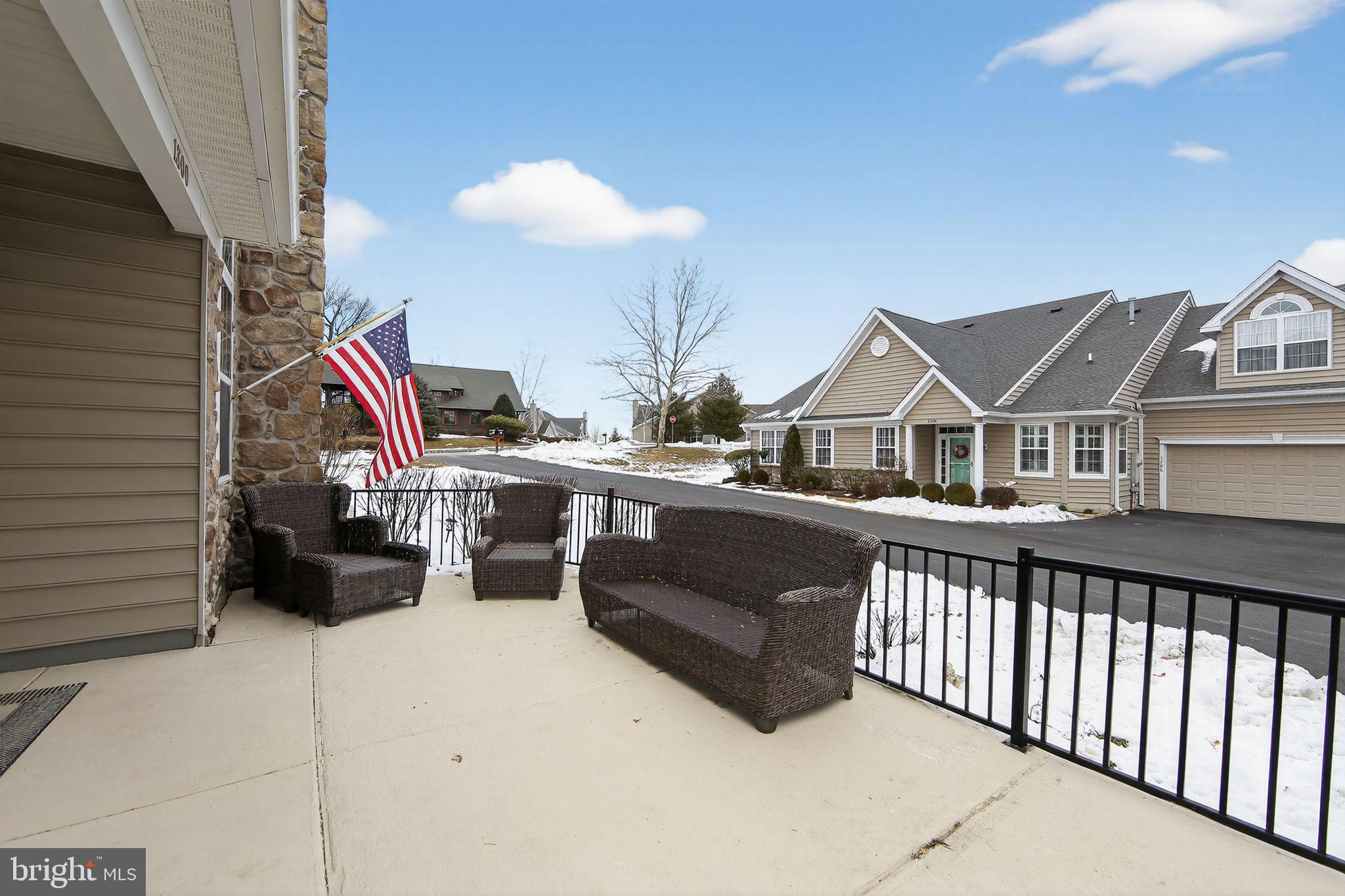 VILLAGES AT HILLVIEW - Residential