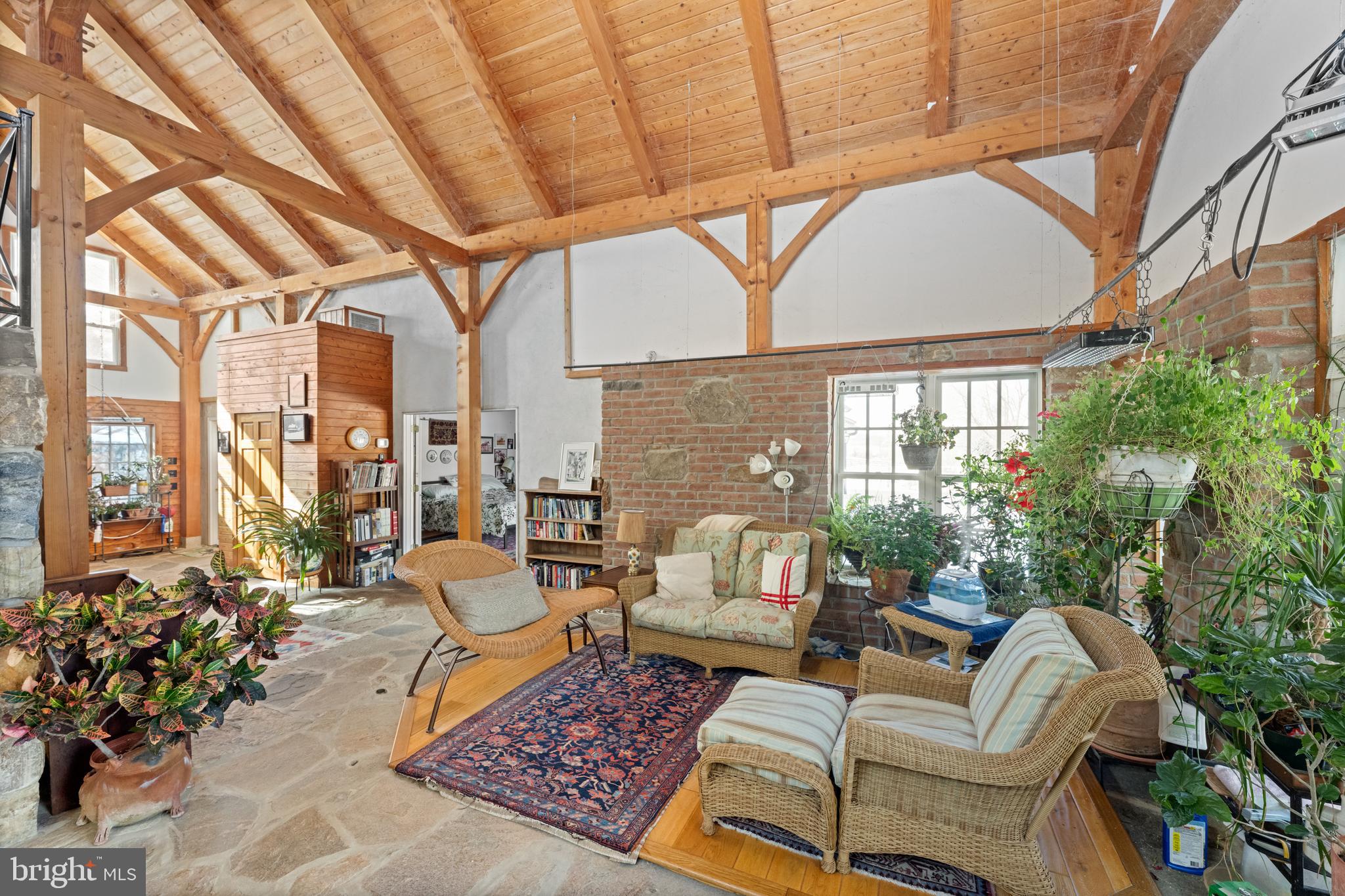 CHESHIRE HUNT - Residential