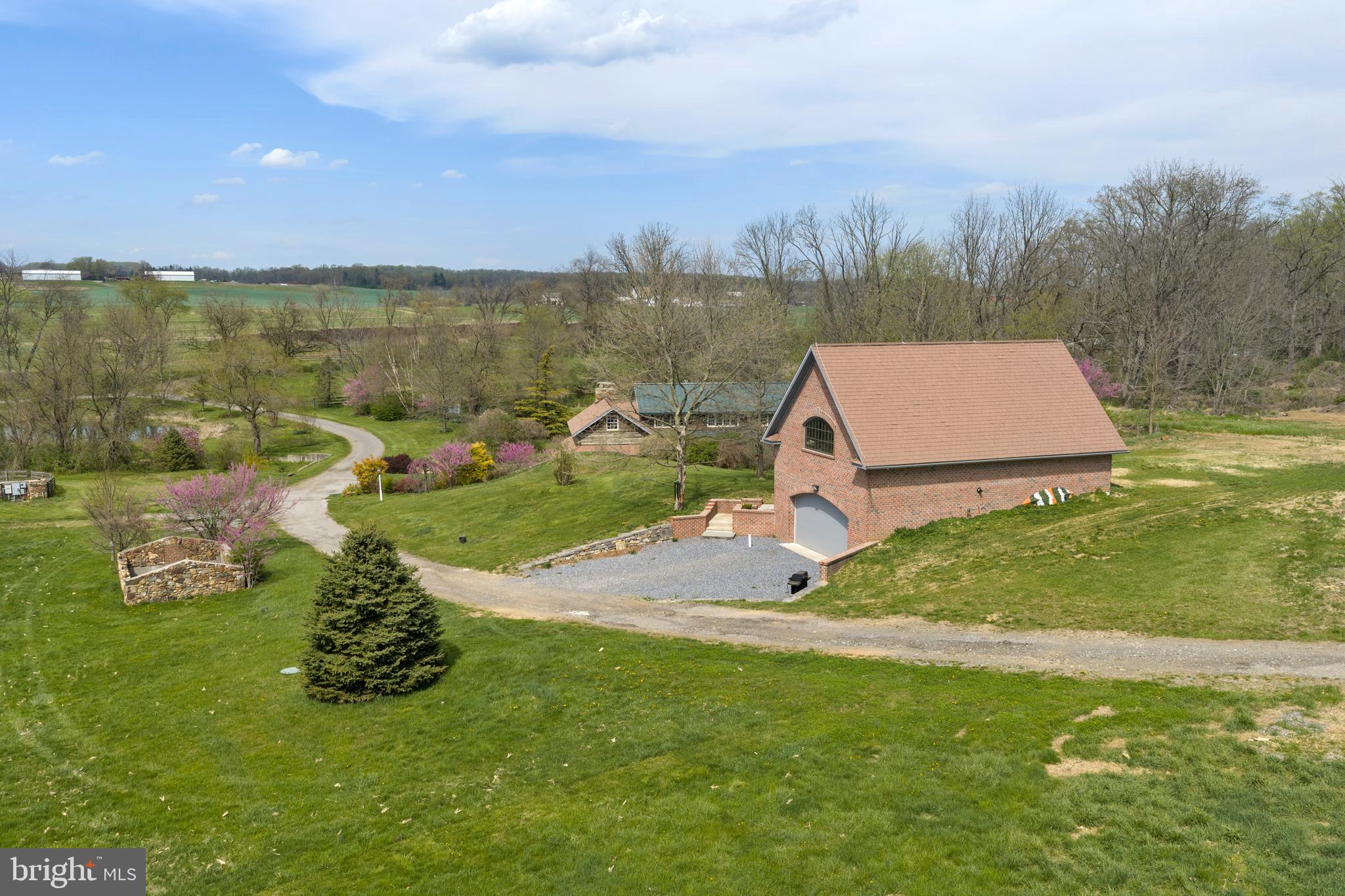 CHESHIRE HUNT - Residential