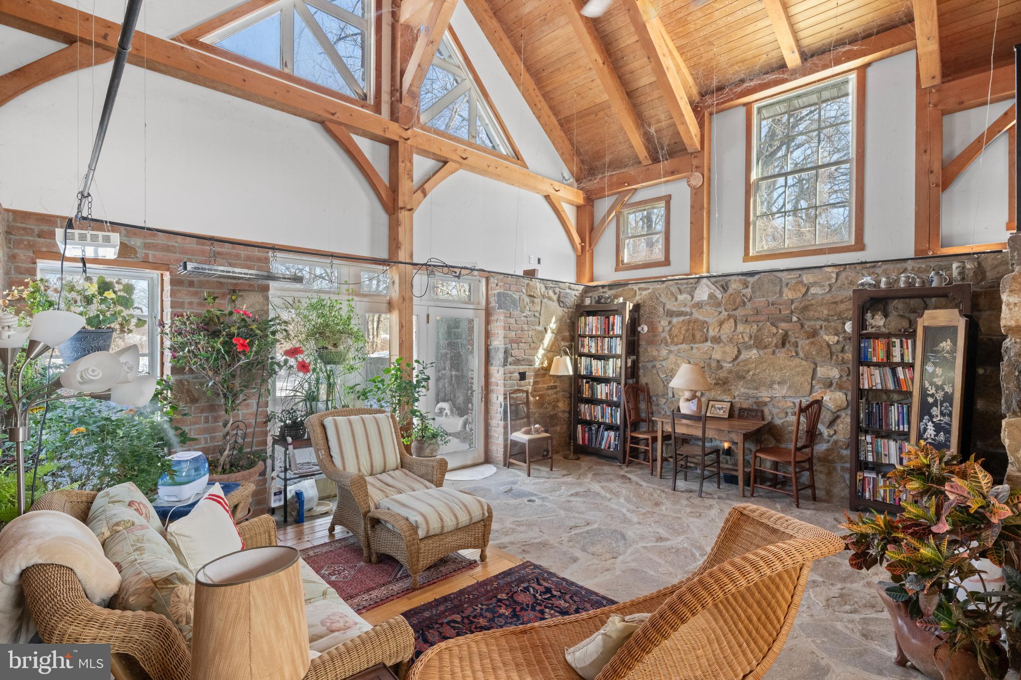 CHESHIRE HUNT - Residential