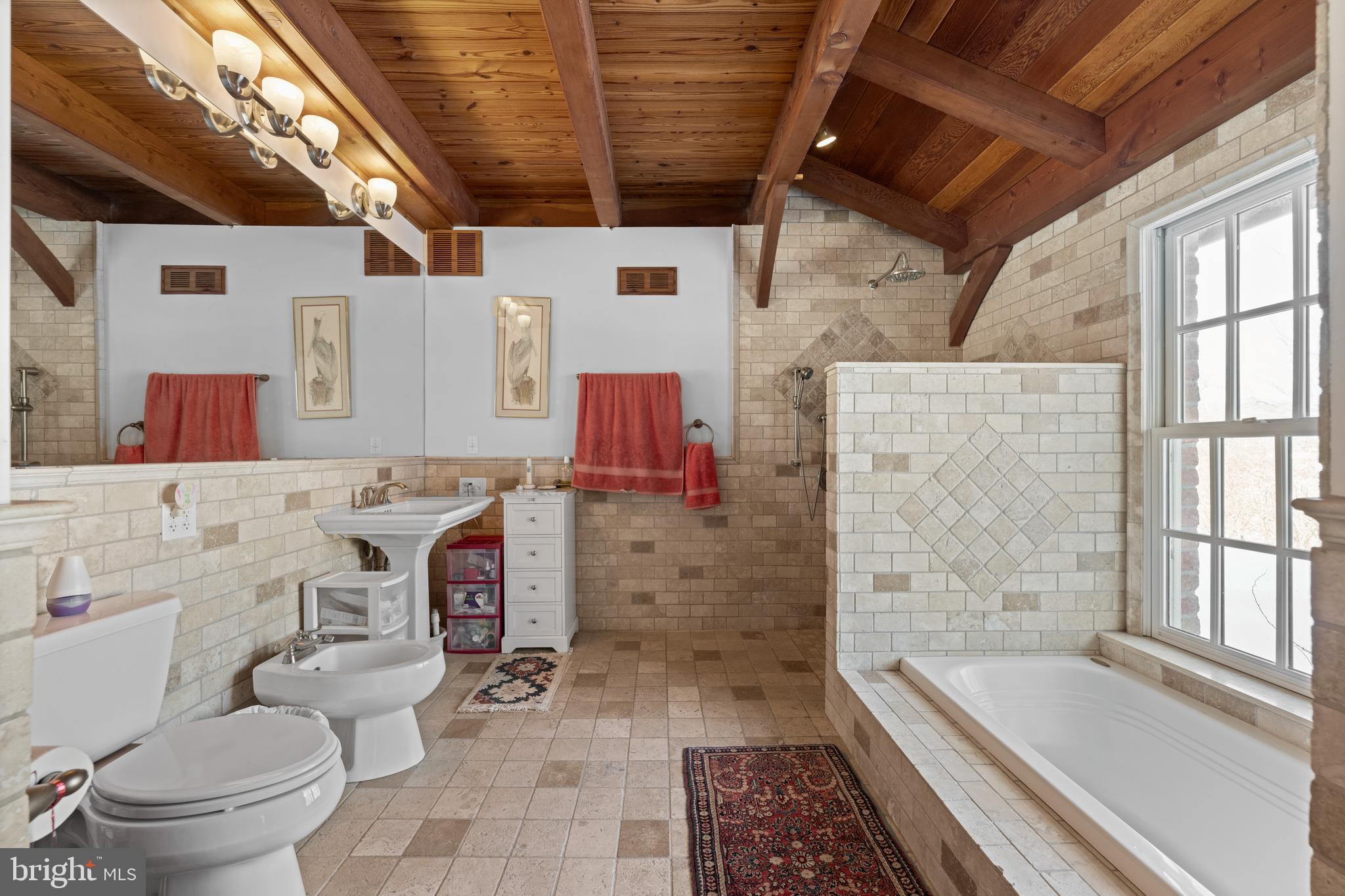 CHESHIRE HUNT - Residential