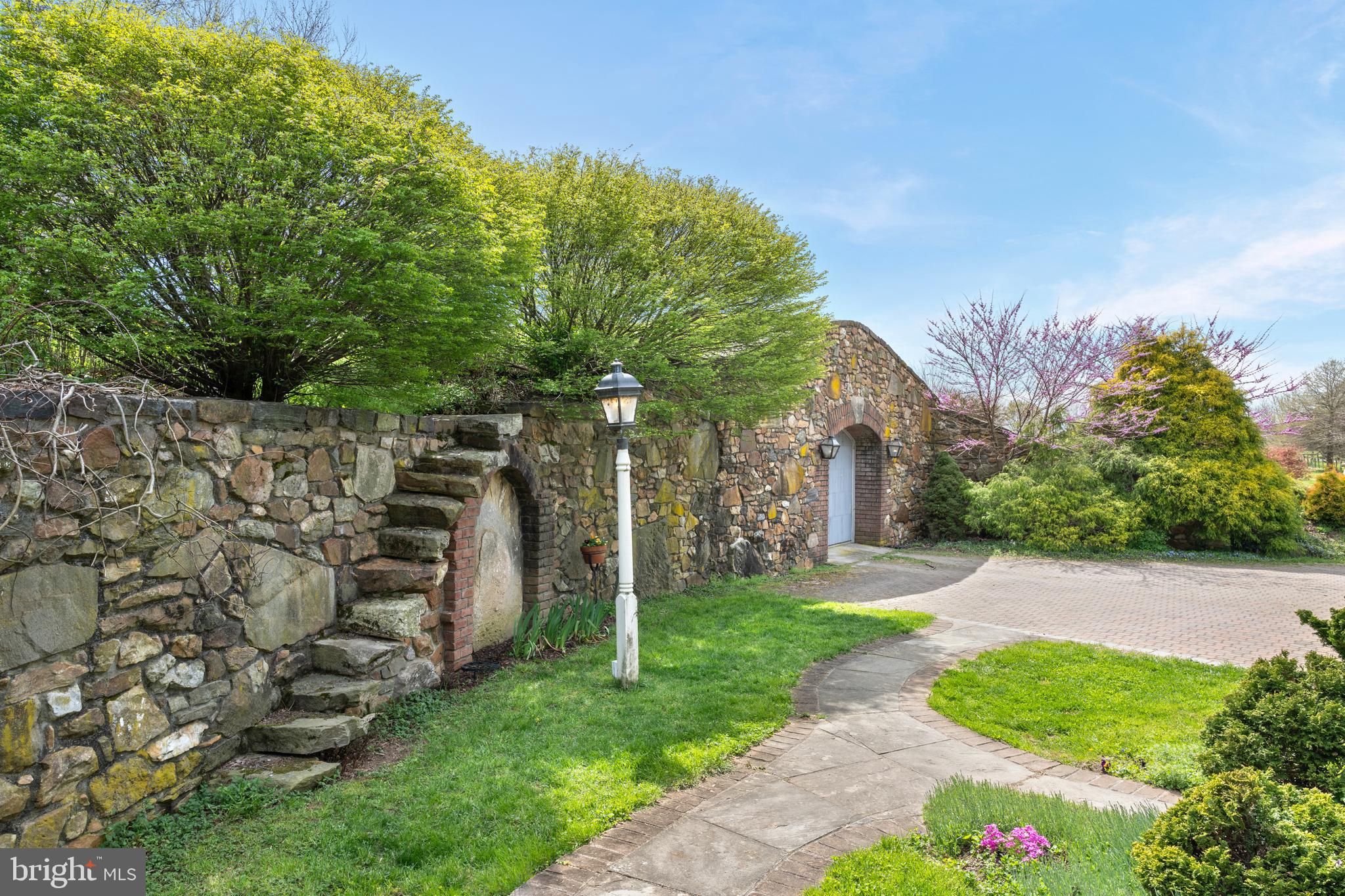 CHESHIRE HUNT - Residential