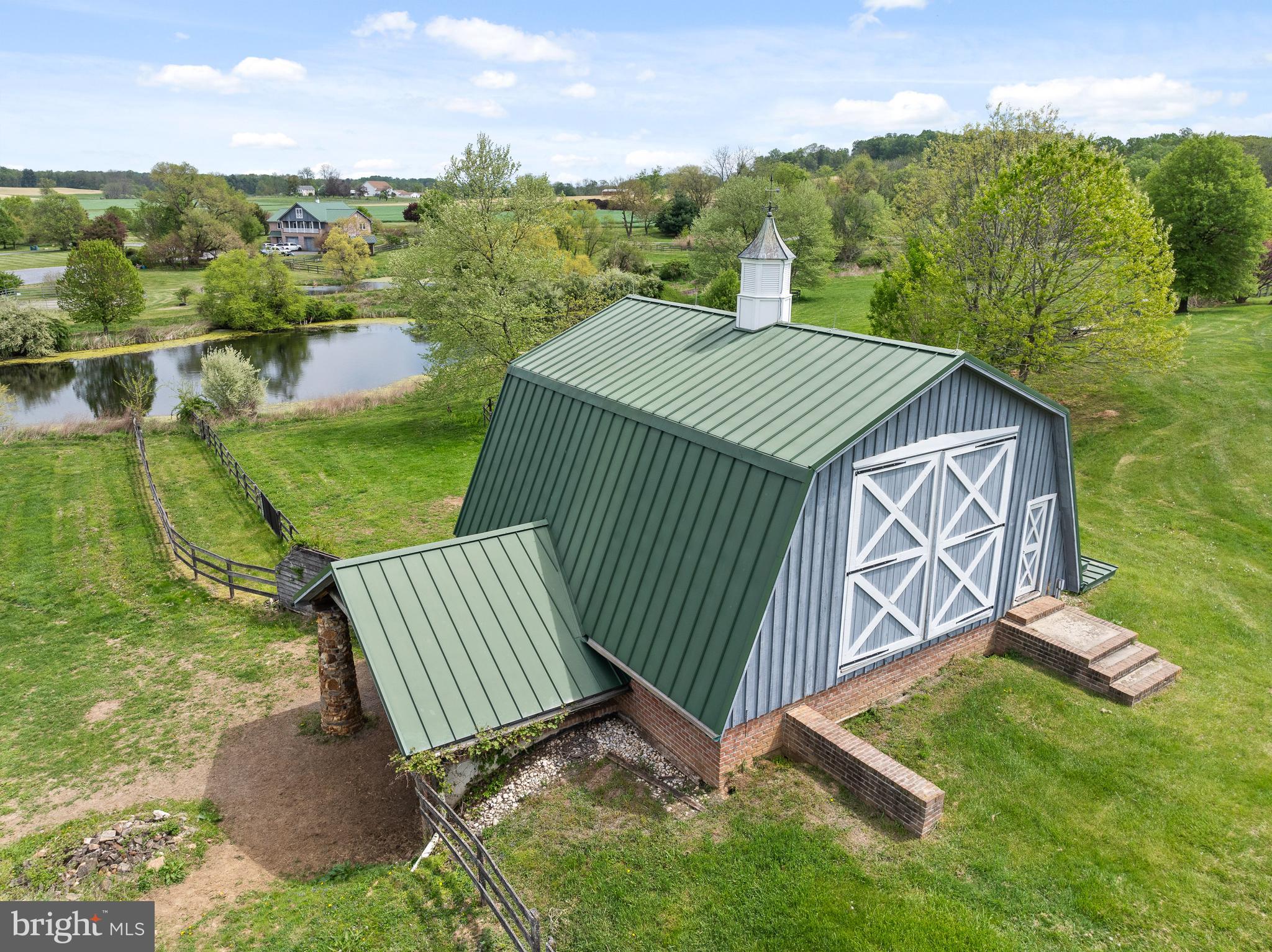 CHESHIRE HUNT - Residential