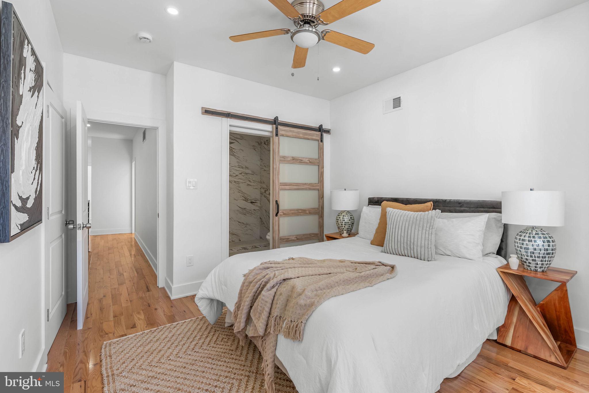 WALNUT HILL - Residential