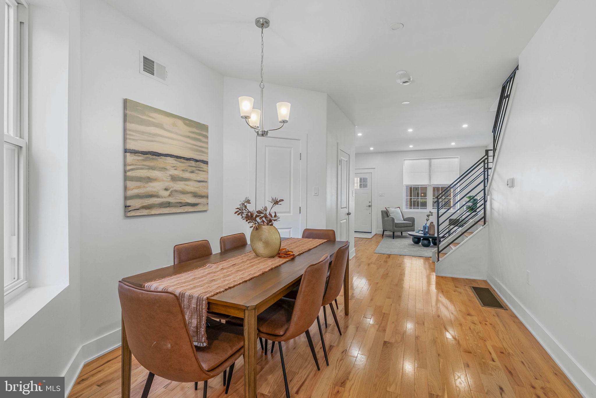 WALNUT HILL - Residential