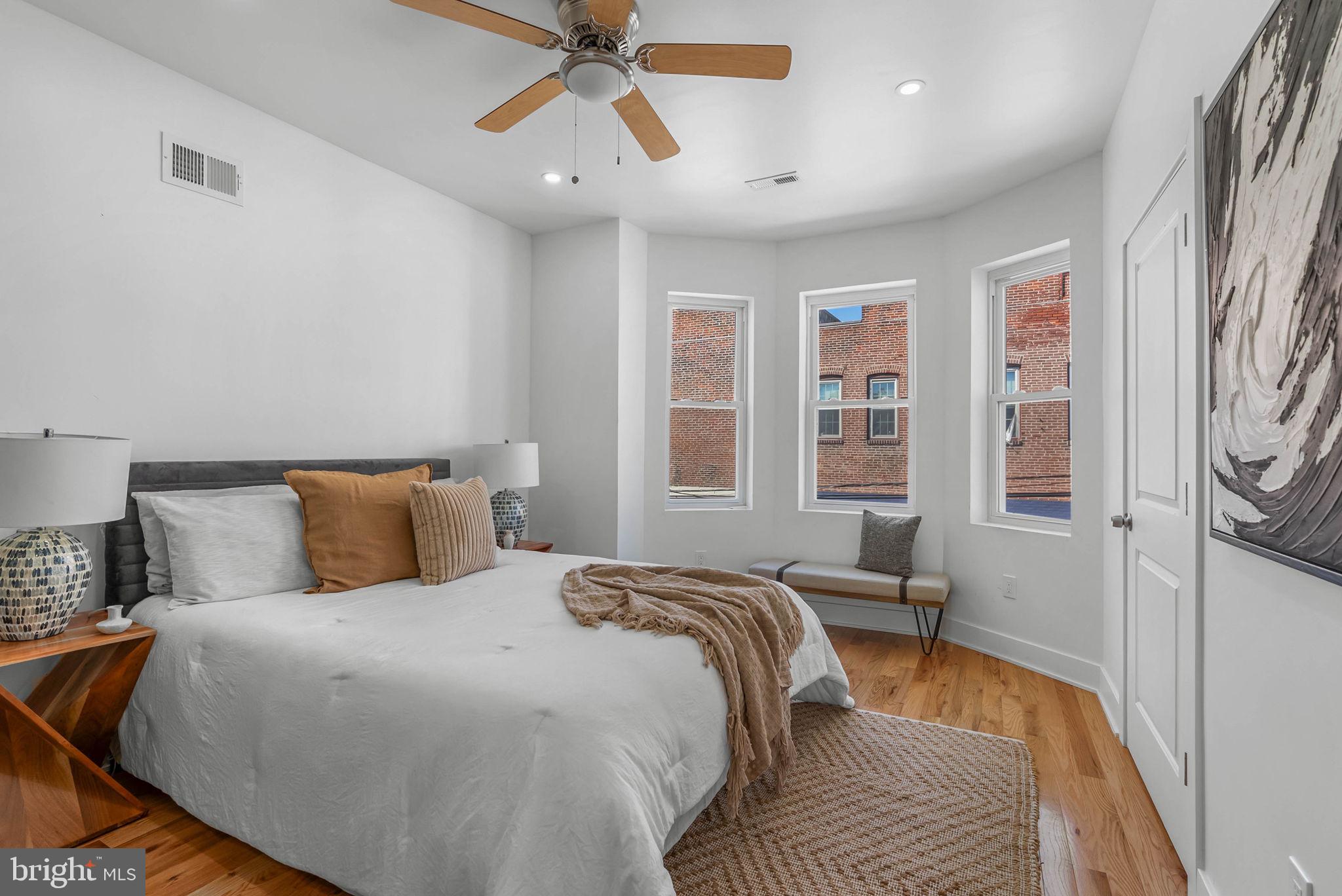 WALNUT HILL - Residential