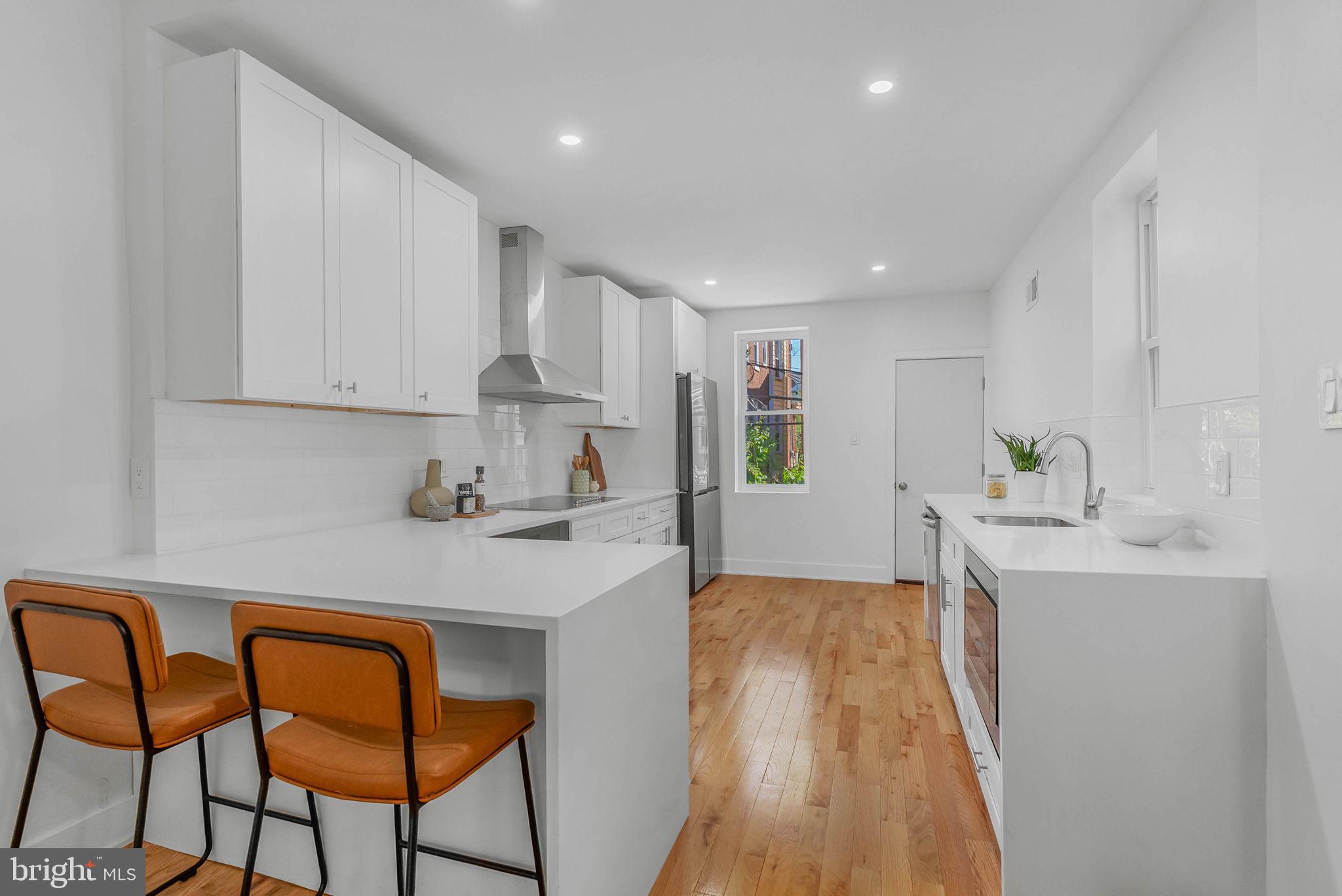 WALNUT HILL - Residential