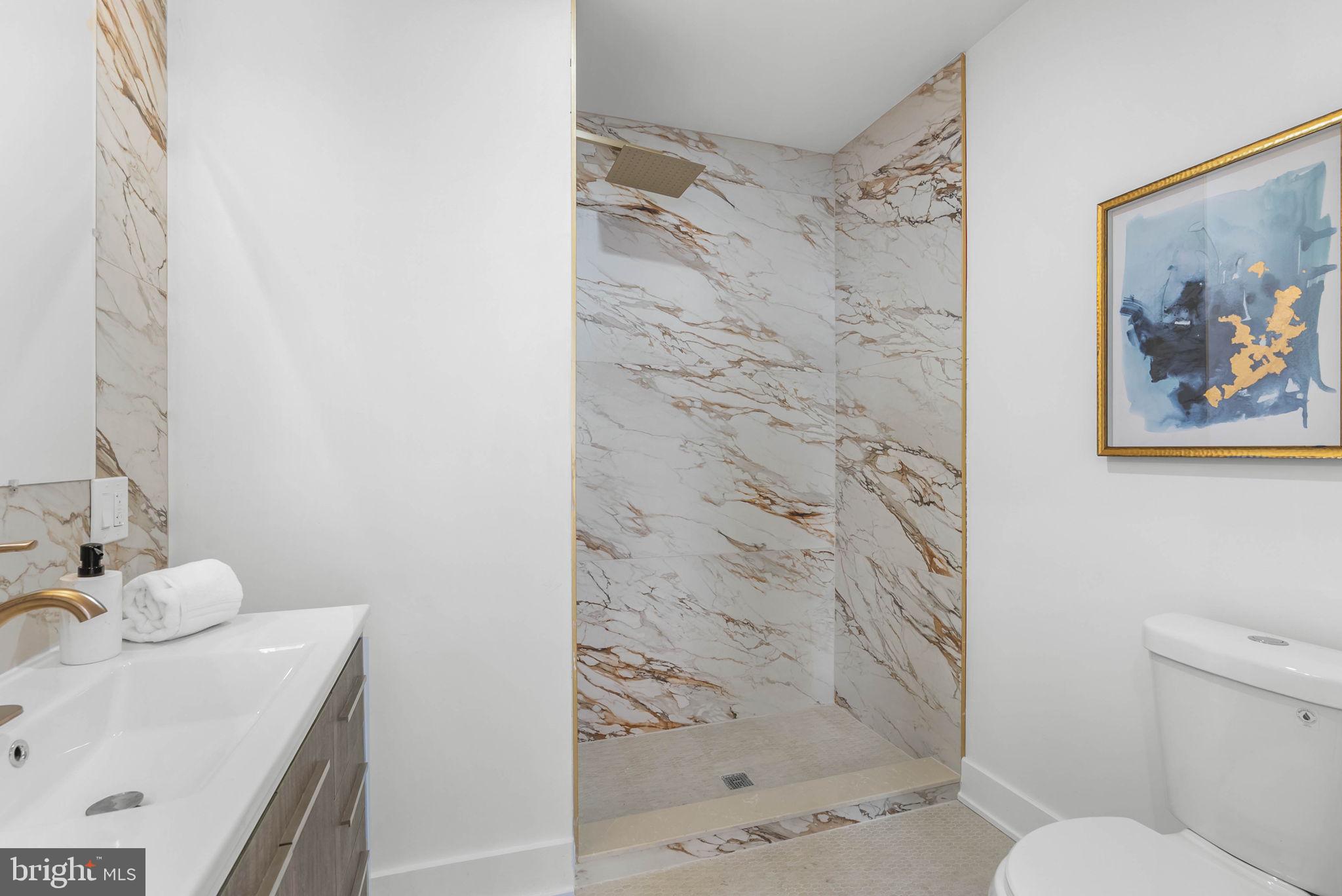 WALNUT HILL - Residential