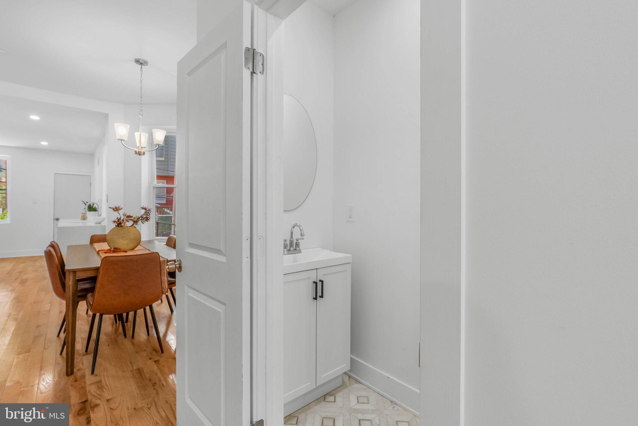 WALNUT HILL - Residential