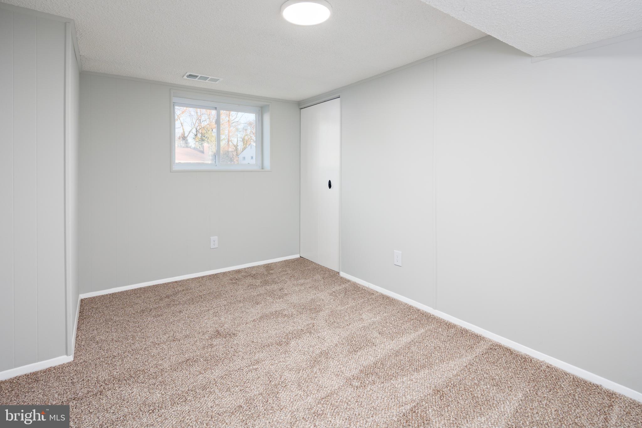 THE HIGHLANDS - Residential