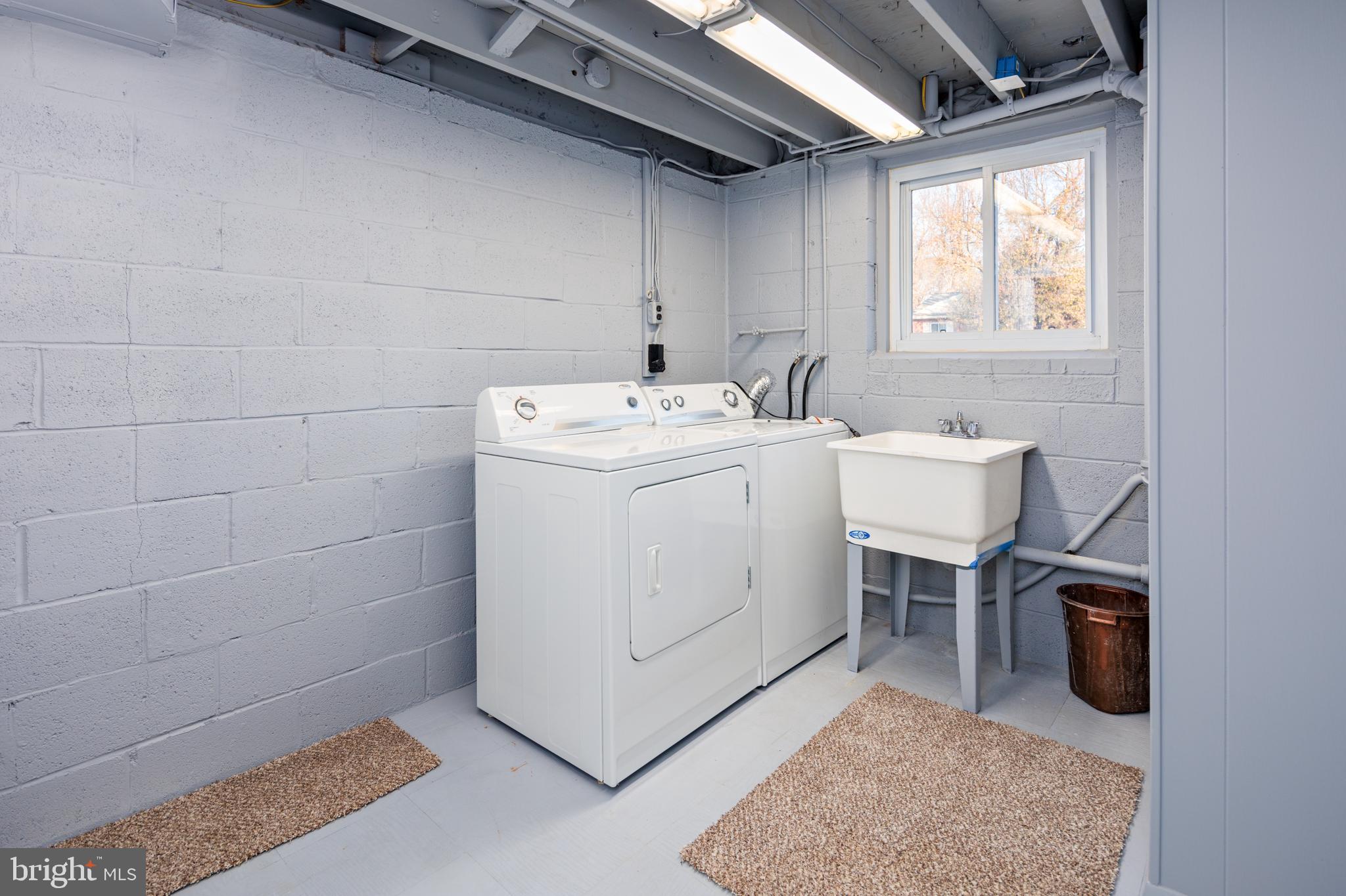 THE HIGHLANDS - Residential