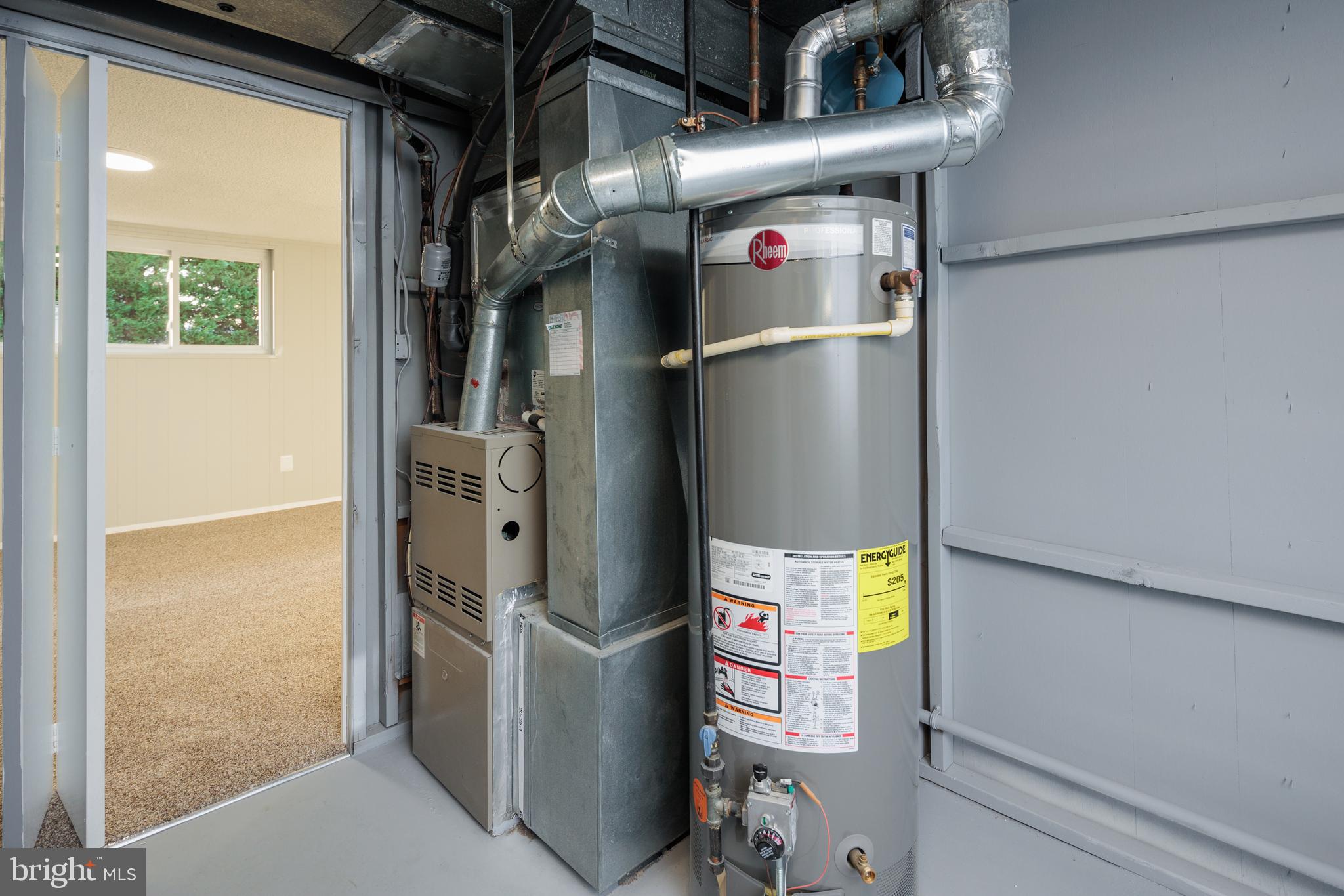 THE HIGHLANDS - Residential