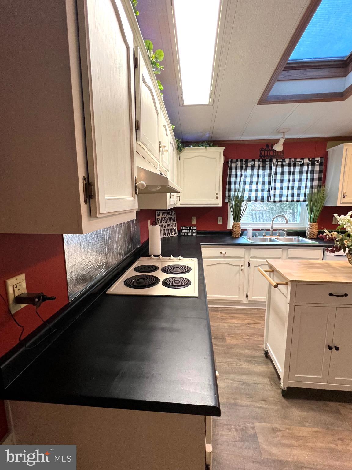 RED HILL ESTS - Residential