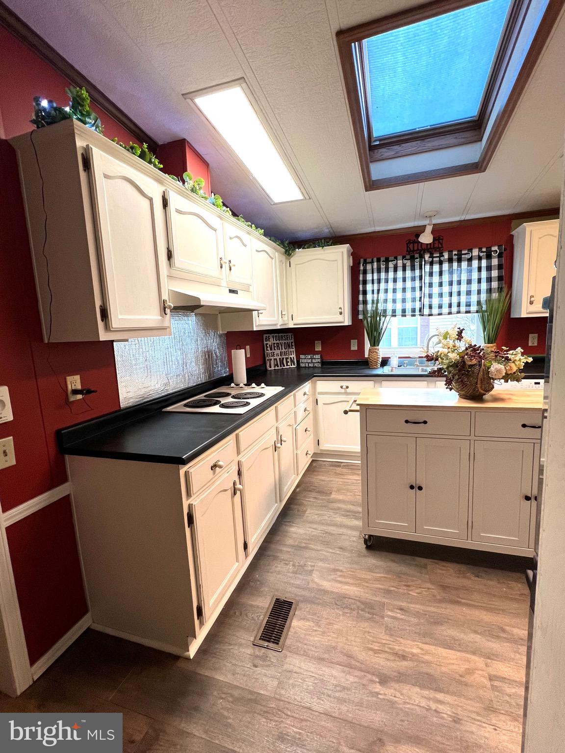 RED HILL ESTS - Residential