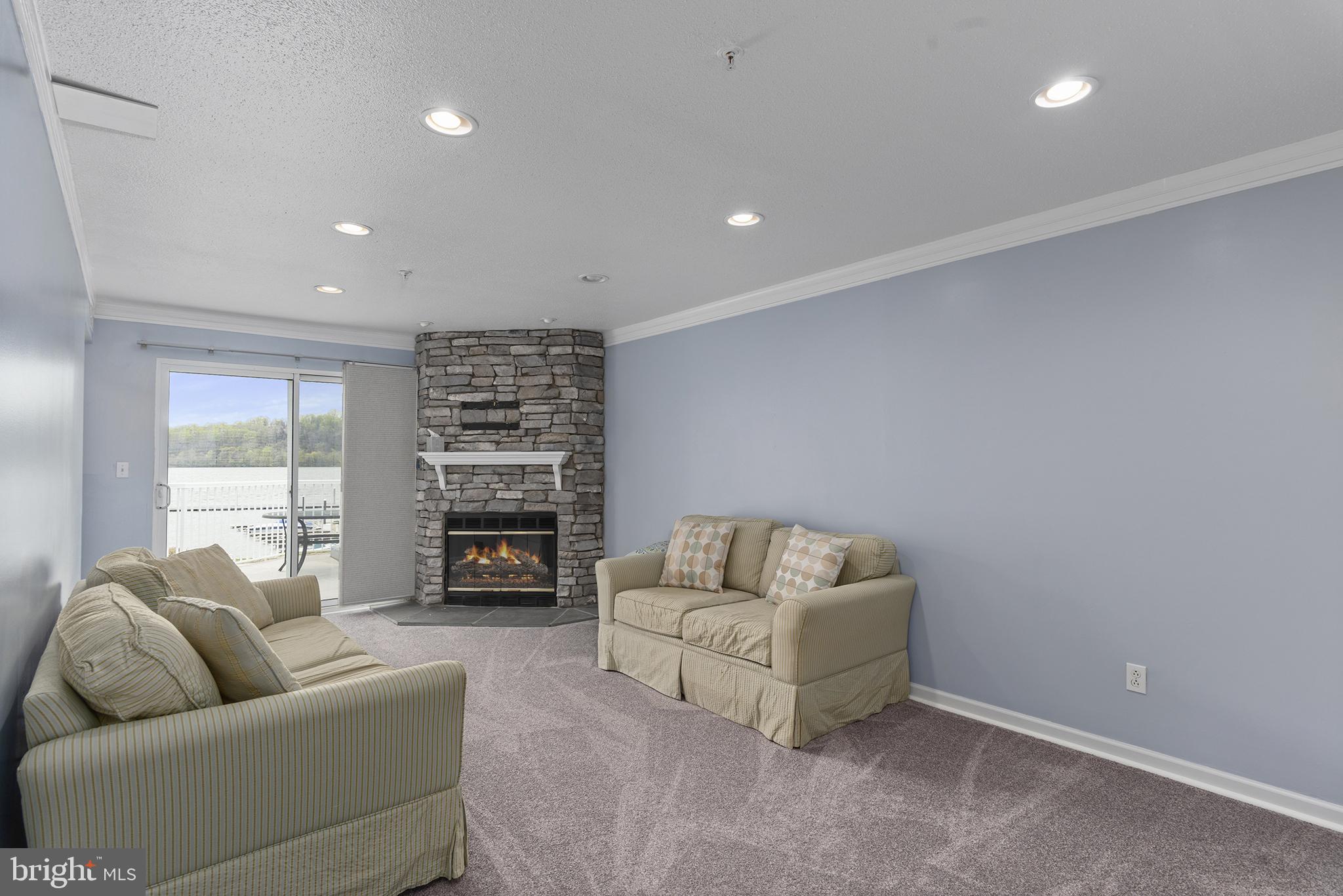 322 ROWLAND DRIVE