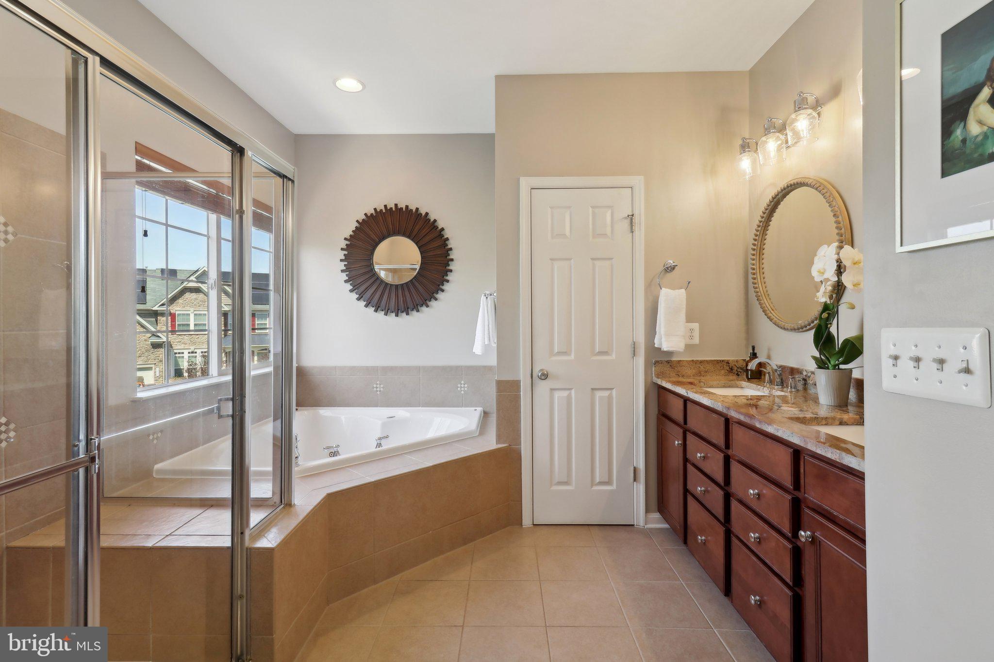 AUSTIN RIDGE - Residential