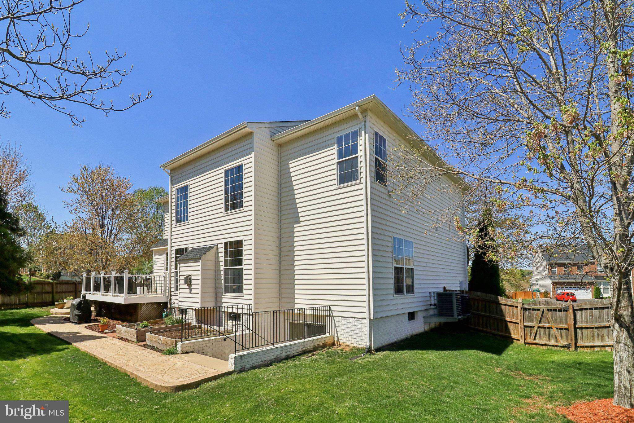 AUSTIN RIDGE - Residential