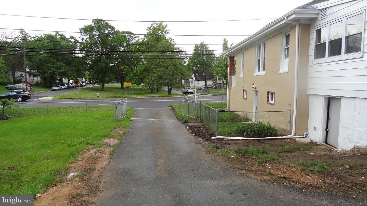 ENGLEWOOD - Residential