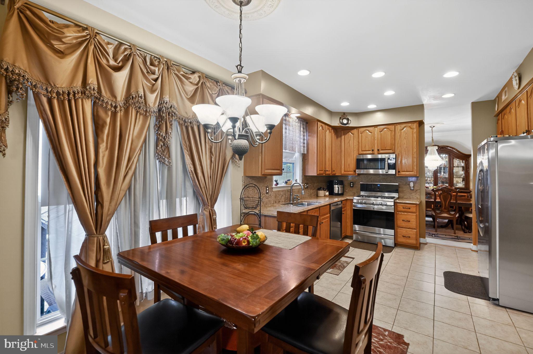 DALE CITY - Residential