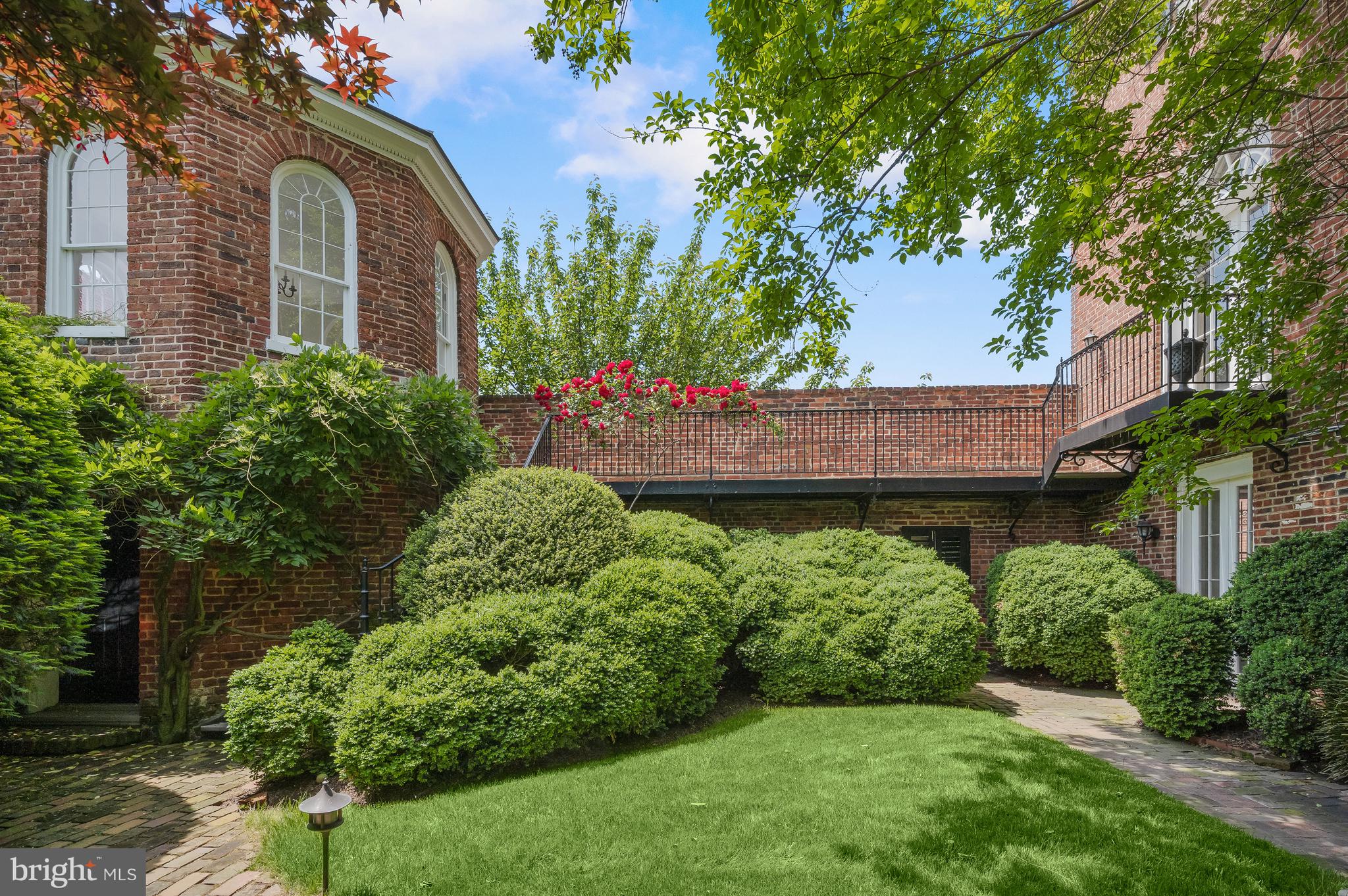 GEORGETOWN - Residential