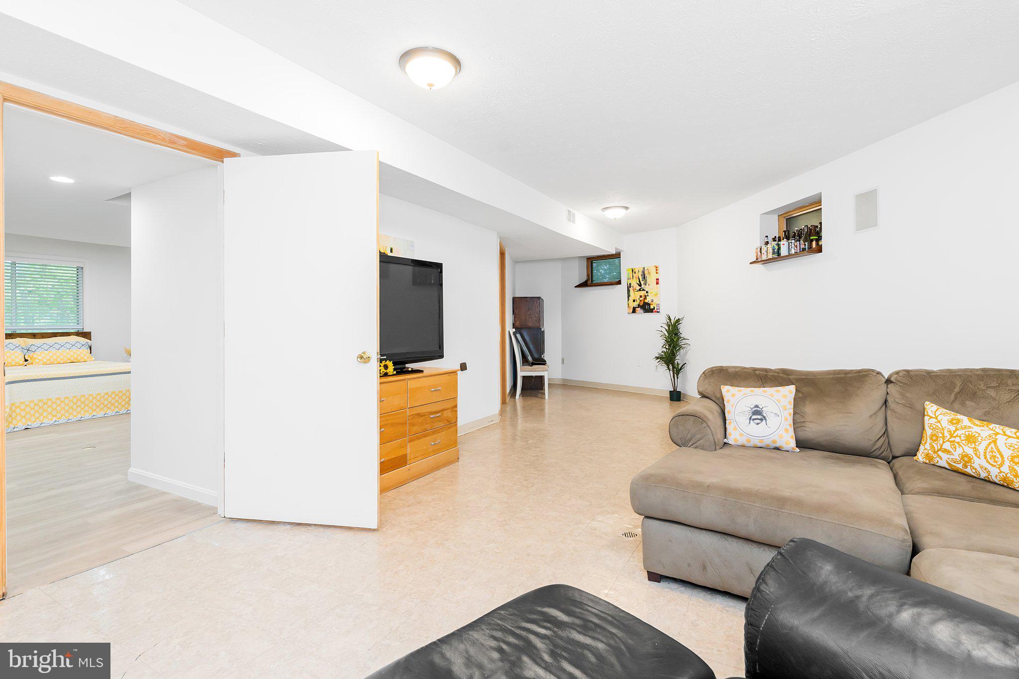 SHANNONDALE - Residential