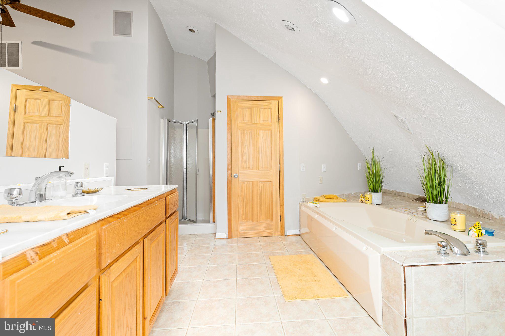 SHANNONDALE - Residential