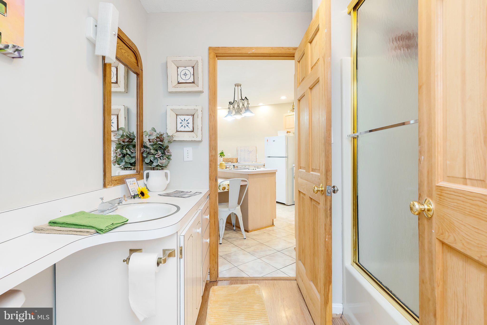 SHANNONDALE - Residential