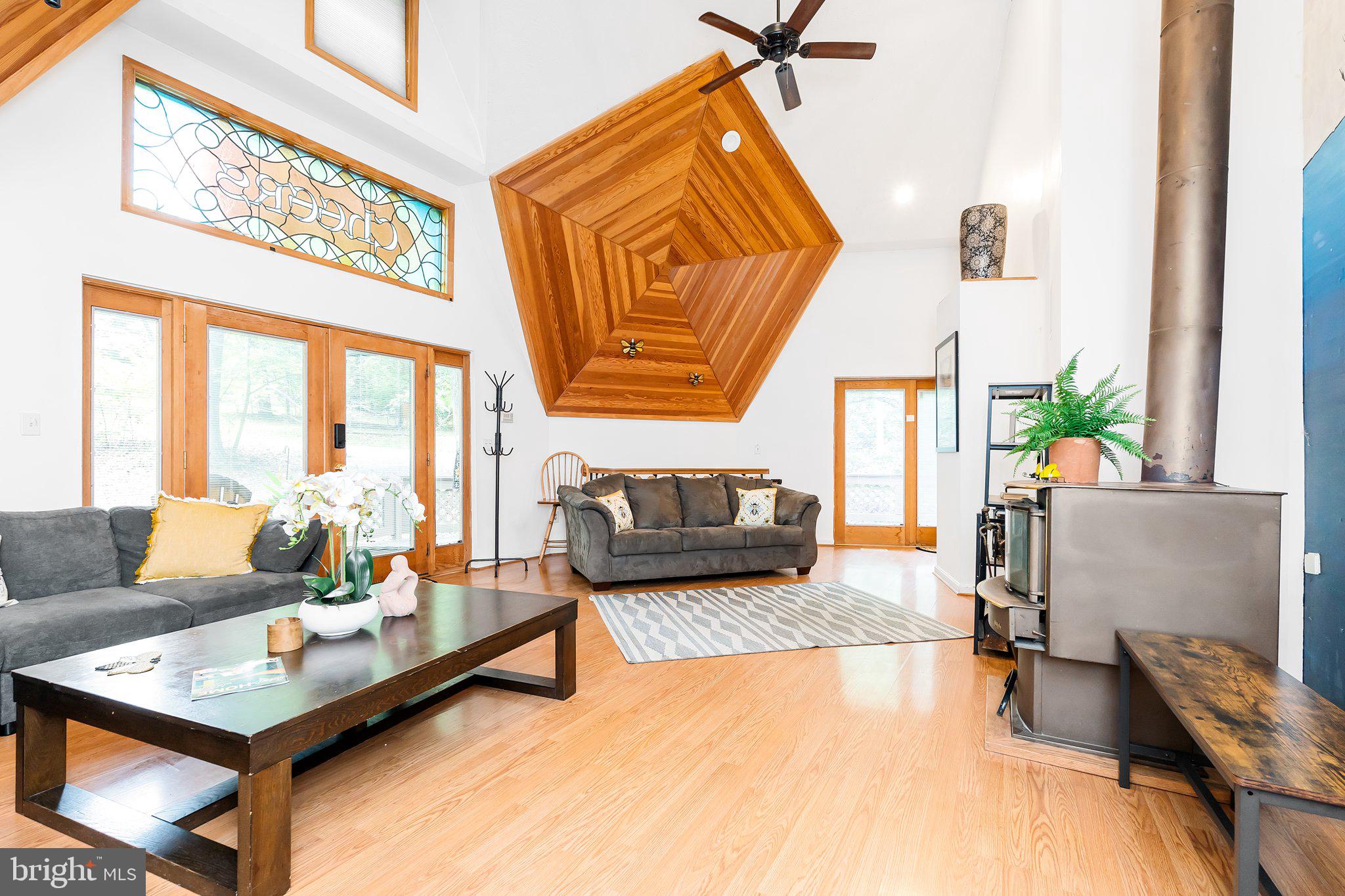 SHANNONDALE - Residential